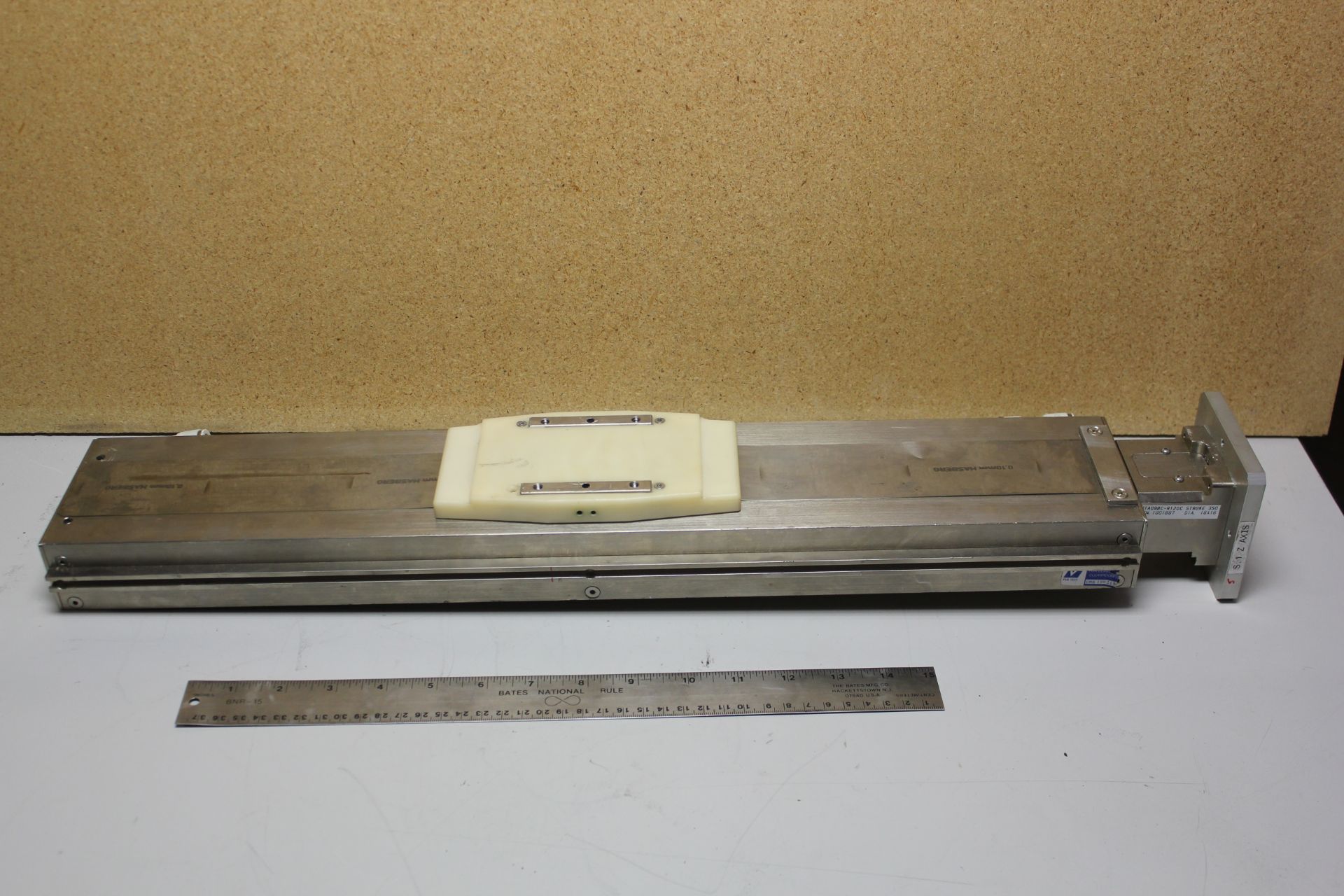 CLEAN ROOM GRADE LINEAR ACTUATOR STAGE