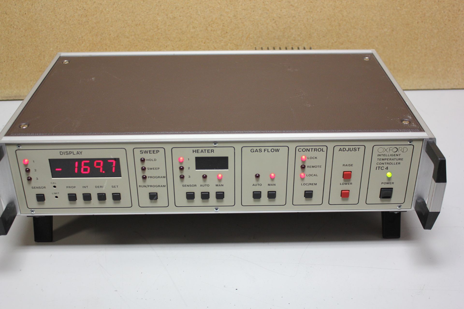 OXFORD INSTRUMENTS INTELLIGENT TEMPERATURE CONTROLLER - Image 2 of 5