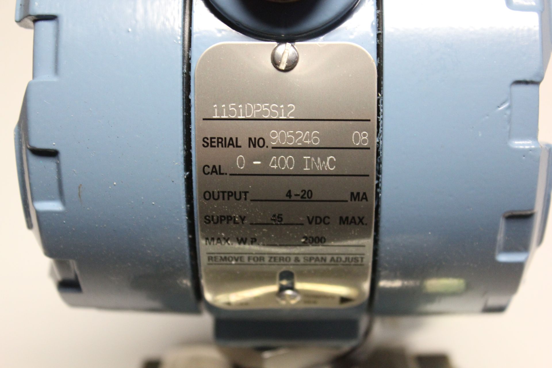 ROSEMOUNT 1151 PRESSURE TRANSMITTER W/ MANIFOLD & MOUNT - Image 5 of 6