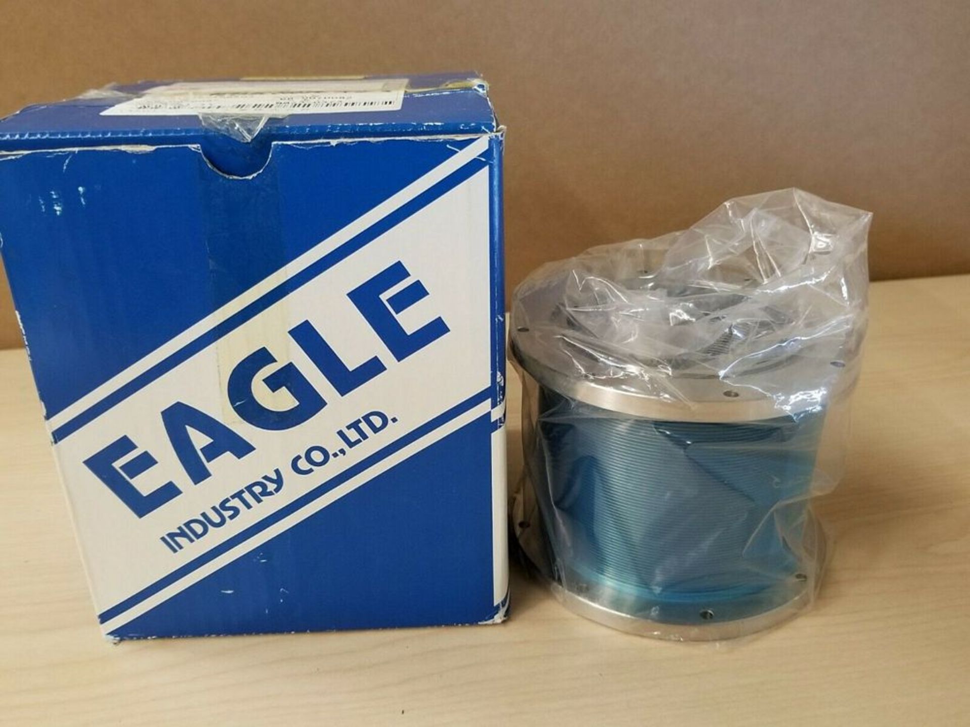 NEW EAGLE STAINLESS STEEL VACUUM BELLOWS FLANGE