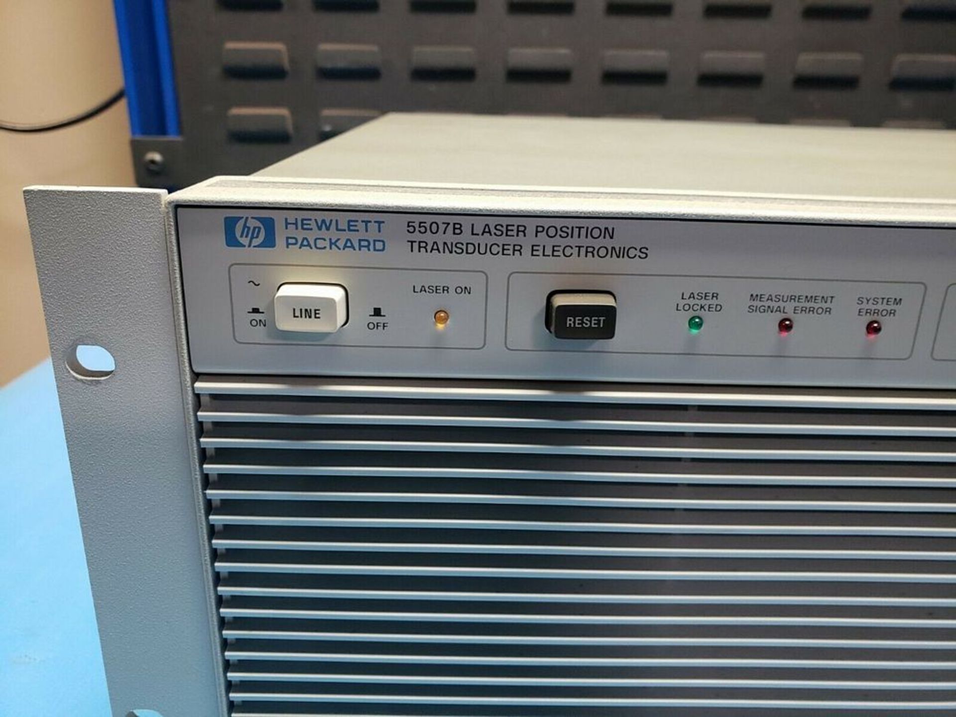 HP 5507B LASER POSITION TRANSDUCER ELECTRONICS - Image 2 of 7