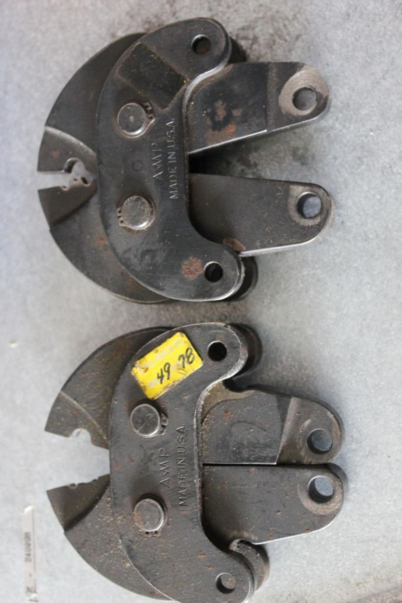 LOT OF AMP INDUSTRIAL CRIMPERS CRIMP TOOL HEADS - Image 4 of 7