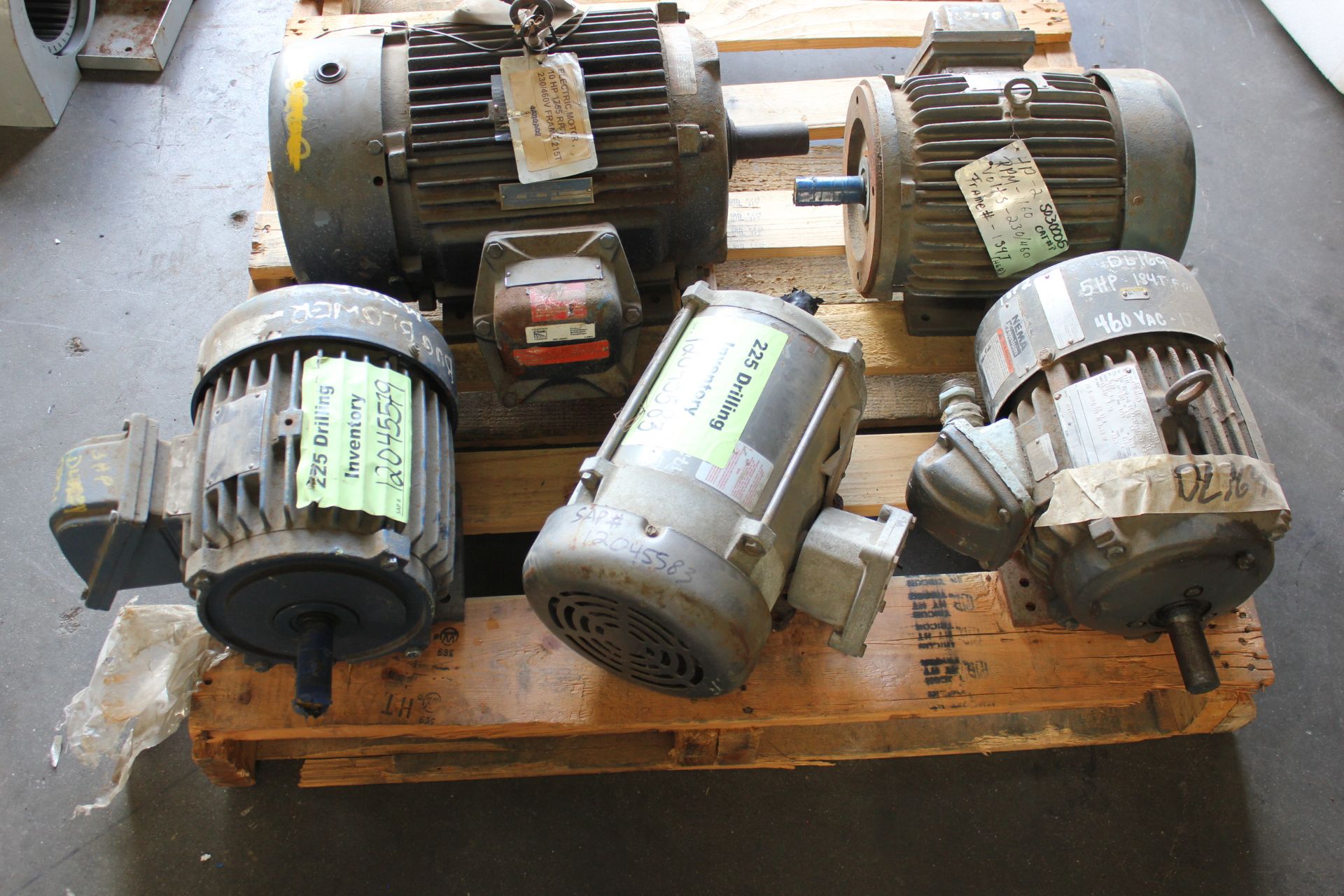 1 PALLET OF LARGE INDUSTRIAL MOTORS