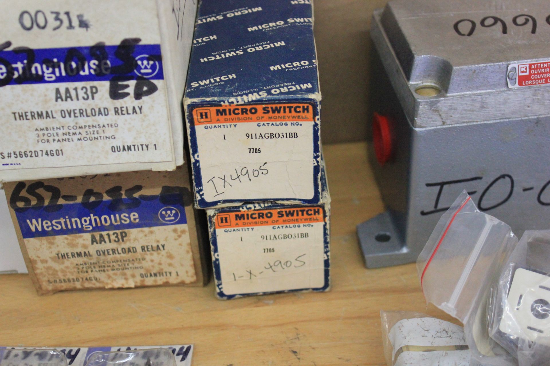 LOT OF NEW INDUSTRIAL MRO PARTS - Image 6 of 15