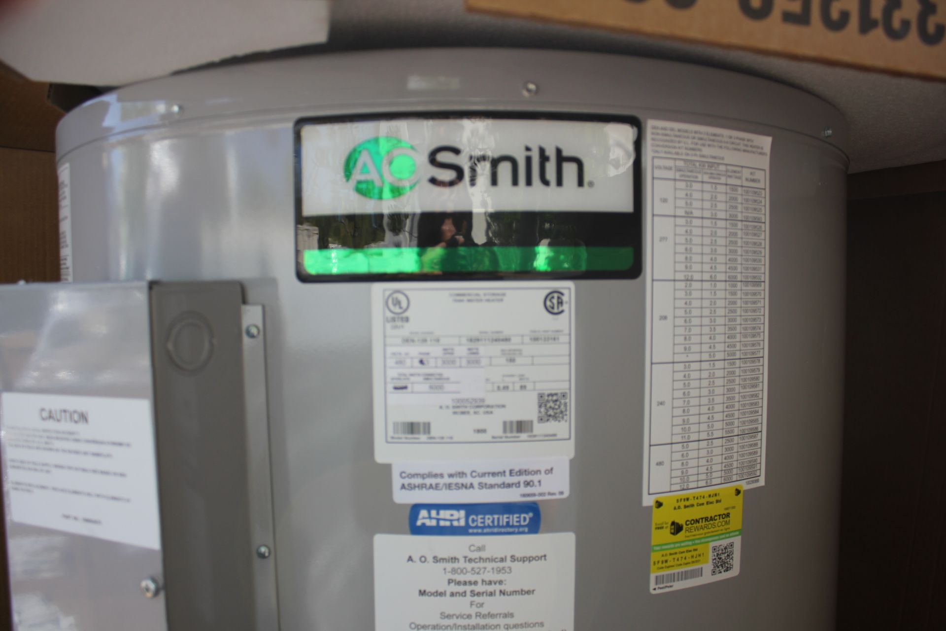 NEW AO SMITH COMMERCIAL WATER HEATER - Image 6 of 7