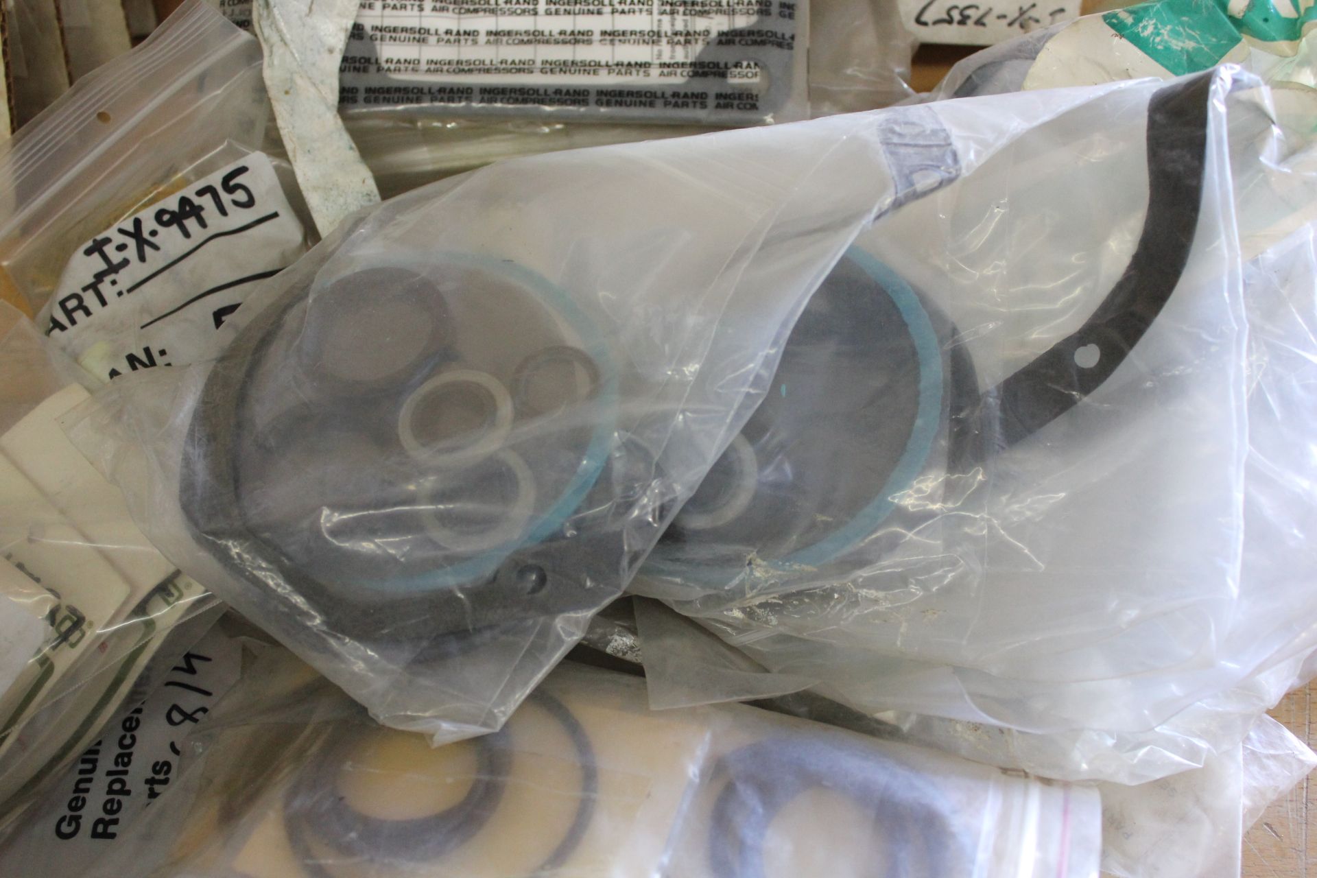 LOT OF NEW INDUSTRIAL MRO PARTS - Image 11 of 19