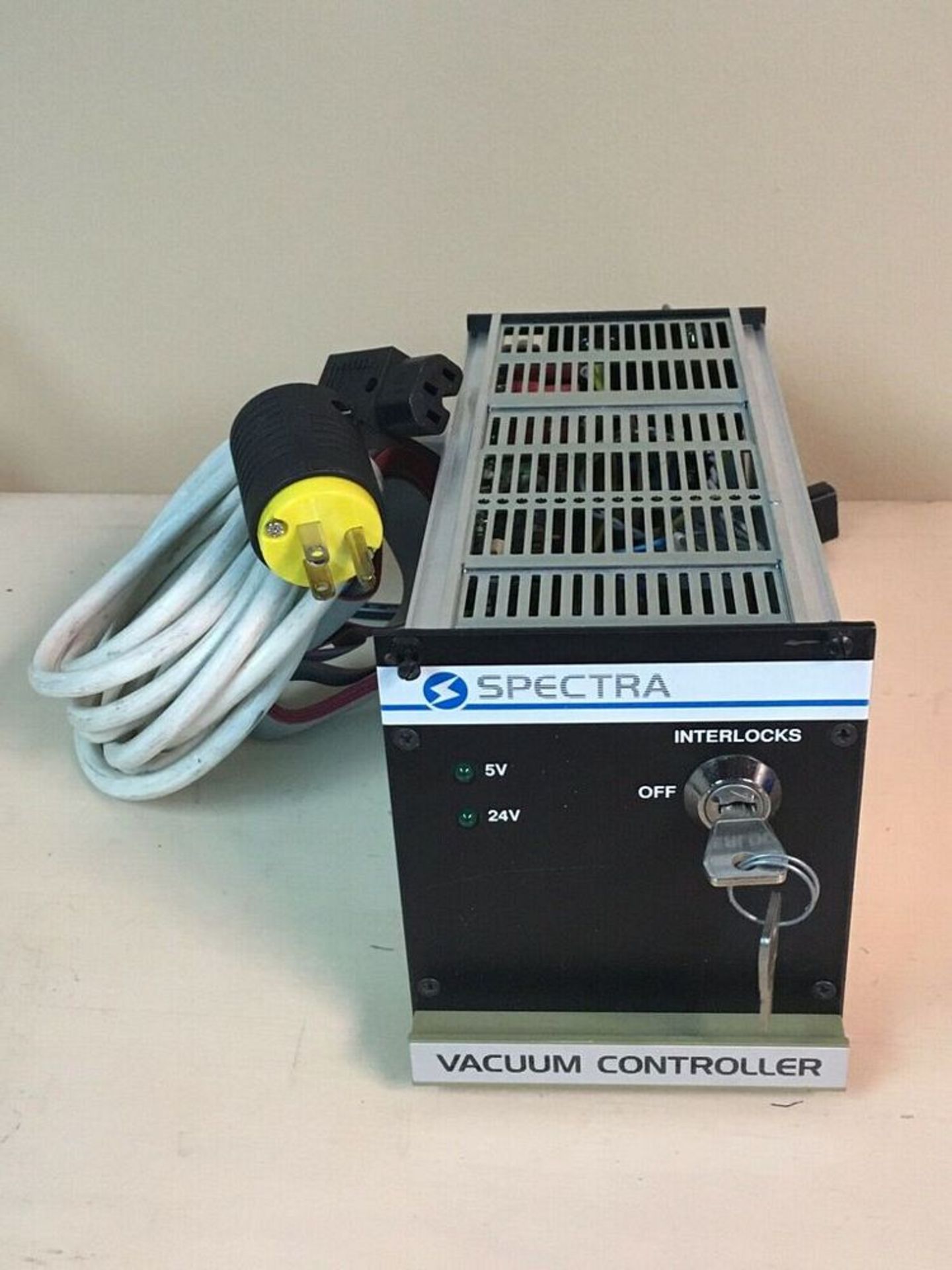 SPECTRA VACUUM CONTROLLER WITH KEYS