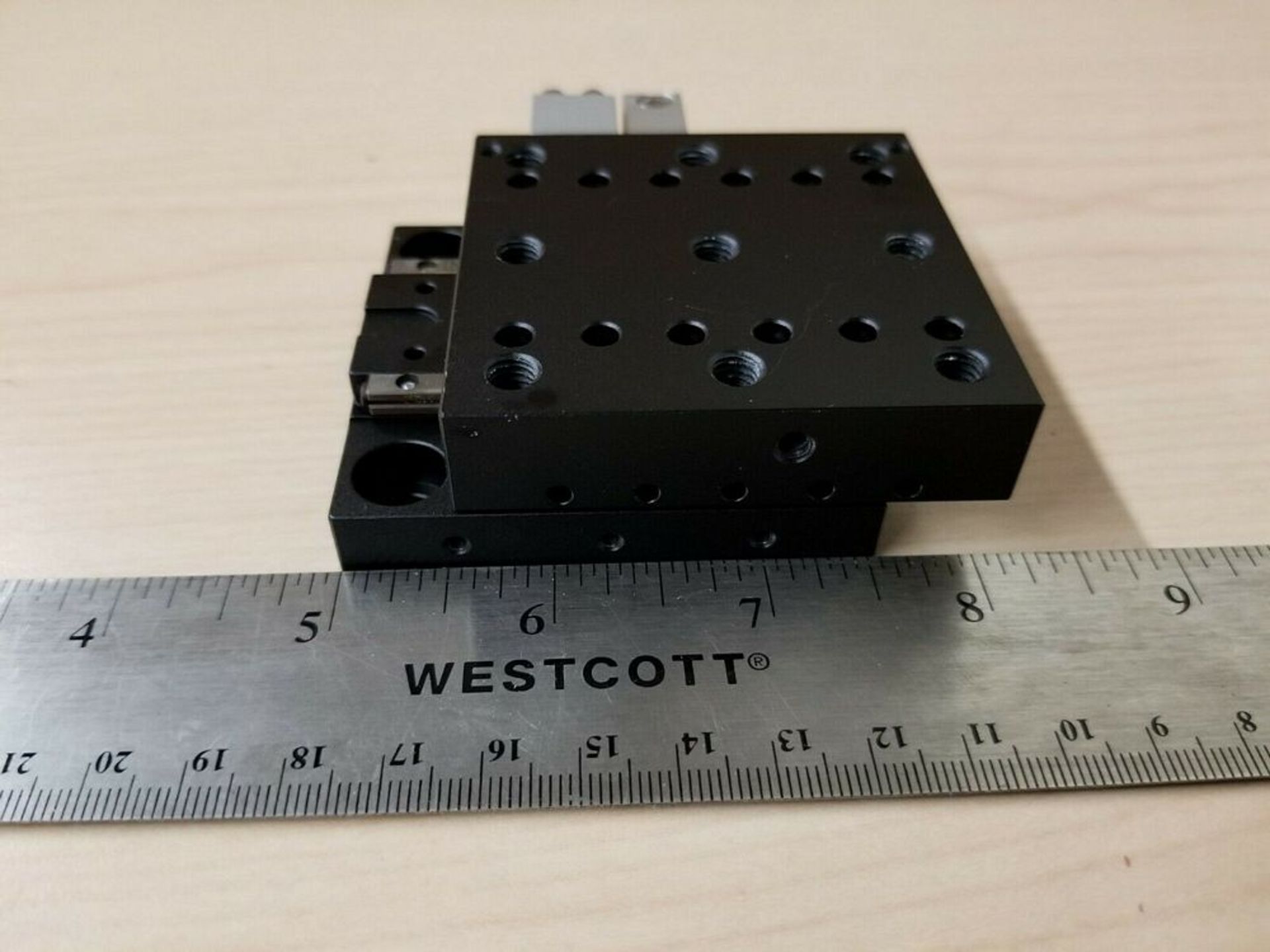 OPTOSIGMA PRECISION LINEAR TRANSLATION STAGE - Image 2 of 4