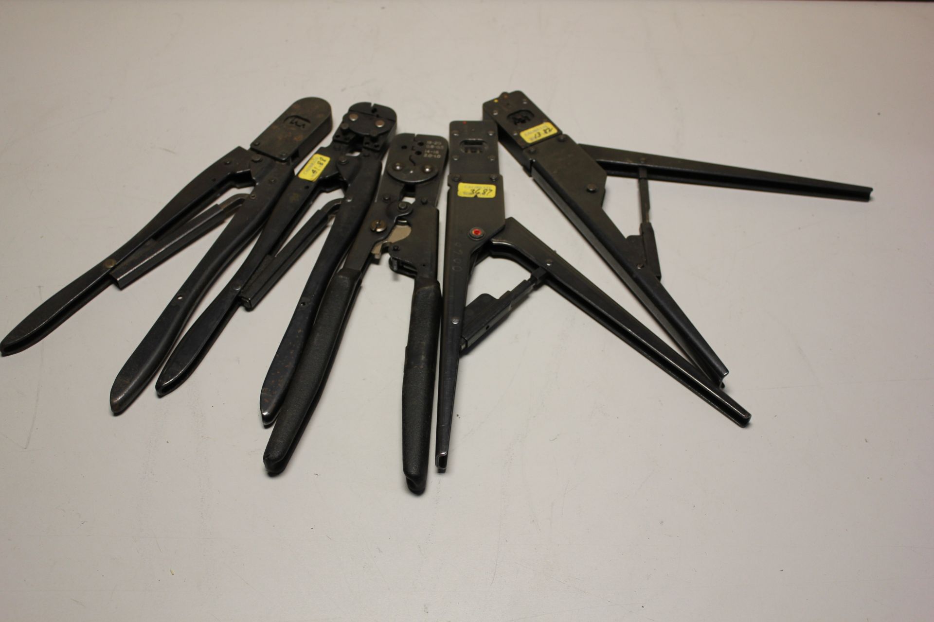 LOT OF AMP INDUSTRIAL CRIMP TOOL CRIMPERS