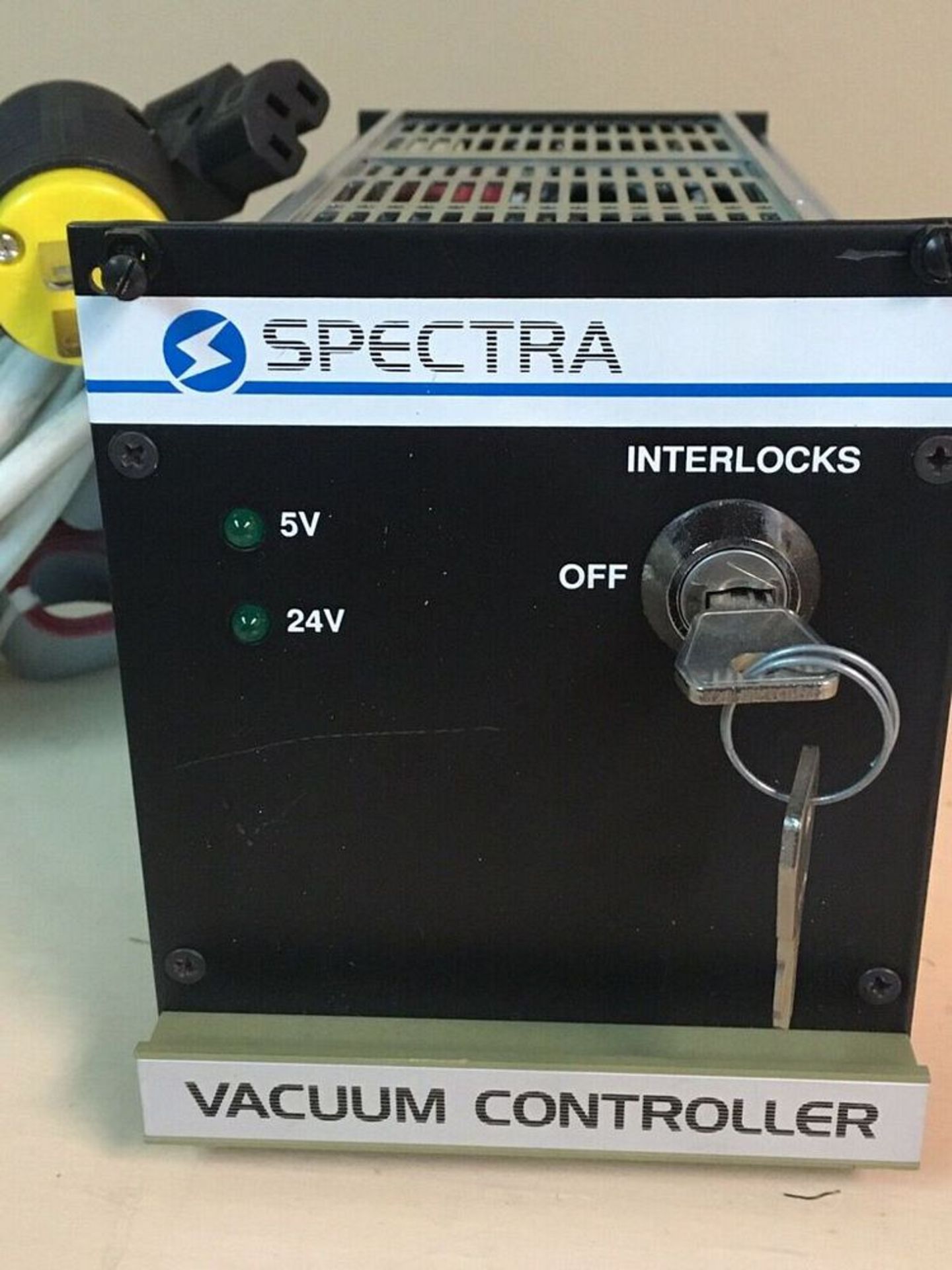 SPECTRA VACUUM CONTROLLER WITH KEYS - Image 2 of 4