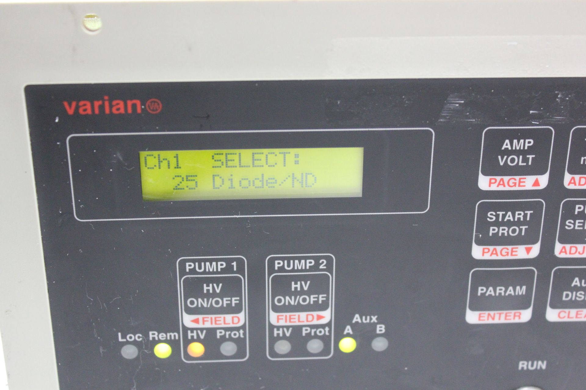VARIAN MULTIVAC ION PUMP CONTROLLER - Image 4 of 8