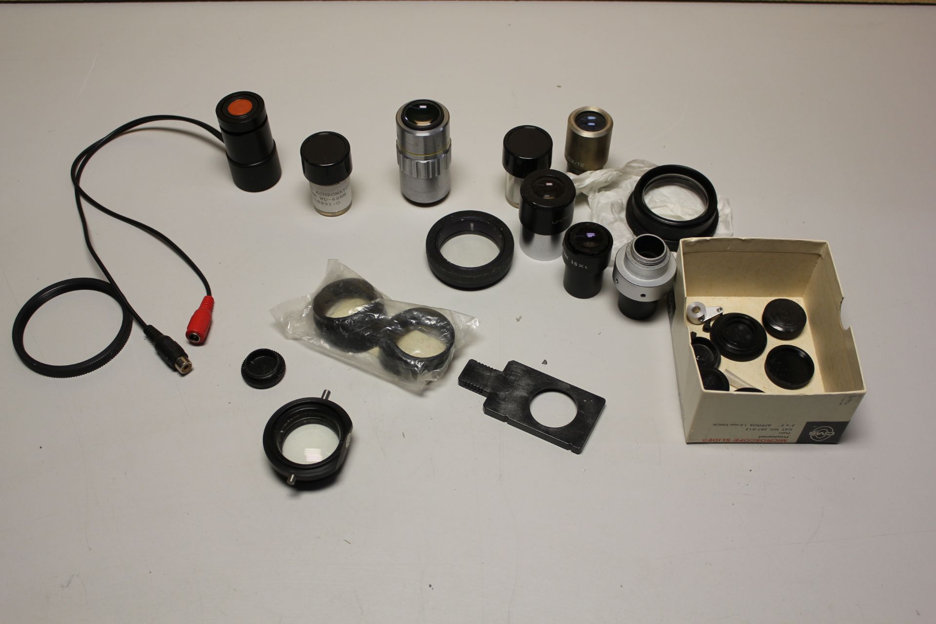 LOT OF MICROSCOPE PARTS - OBJECTIVES,EYE PIECES, ETC