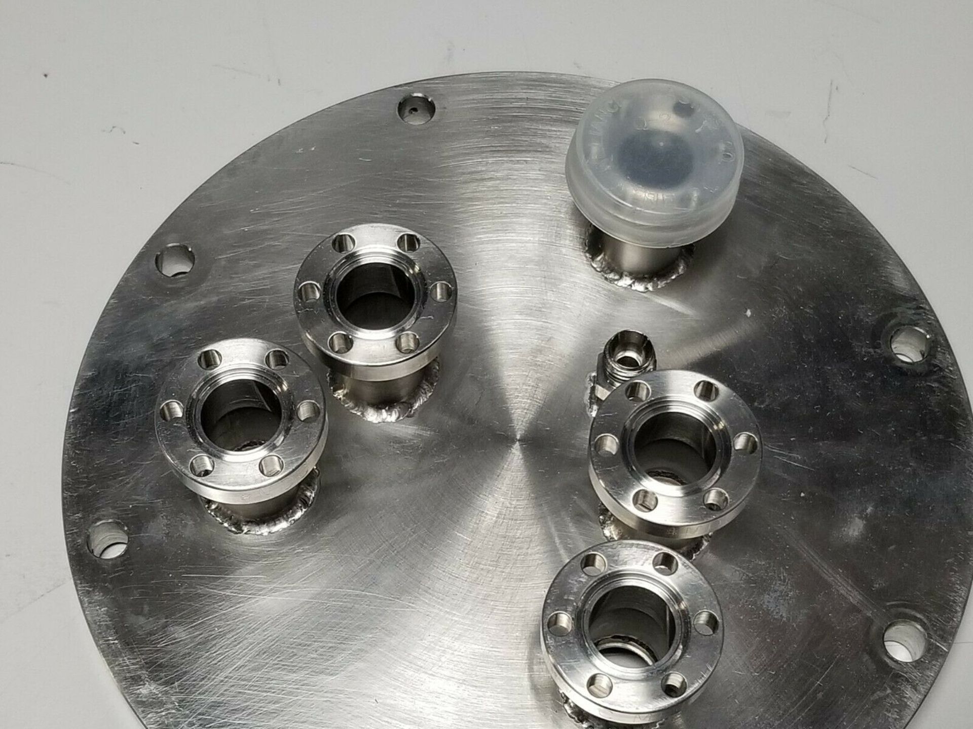 LARGE MULTIPORT VACUUM CHAMBER FLANGE/LID ADAPTER - Image 2 of 5