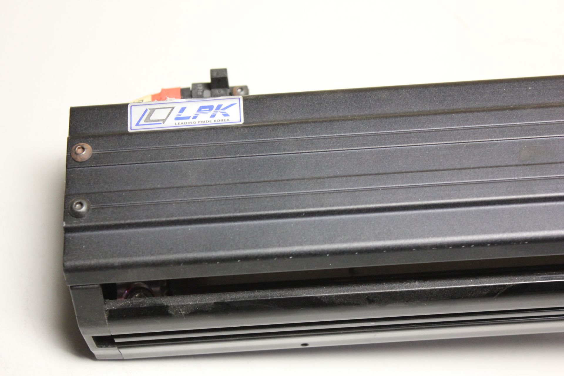 LPK LINEAR STAGE & OMRON SERVO MOTOR - Image 2 of 8