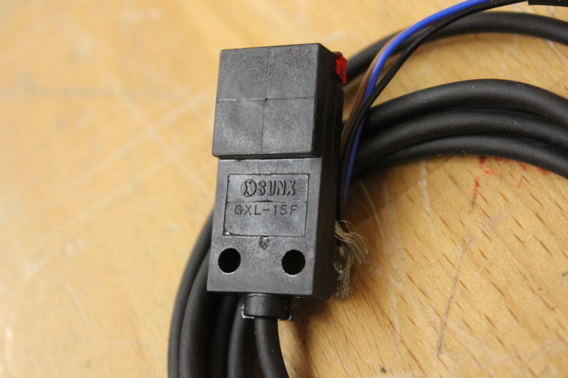 UNUSED SUNX PROXIMITY SENSOR - Image 2 of 3