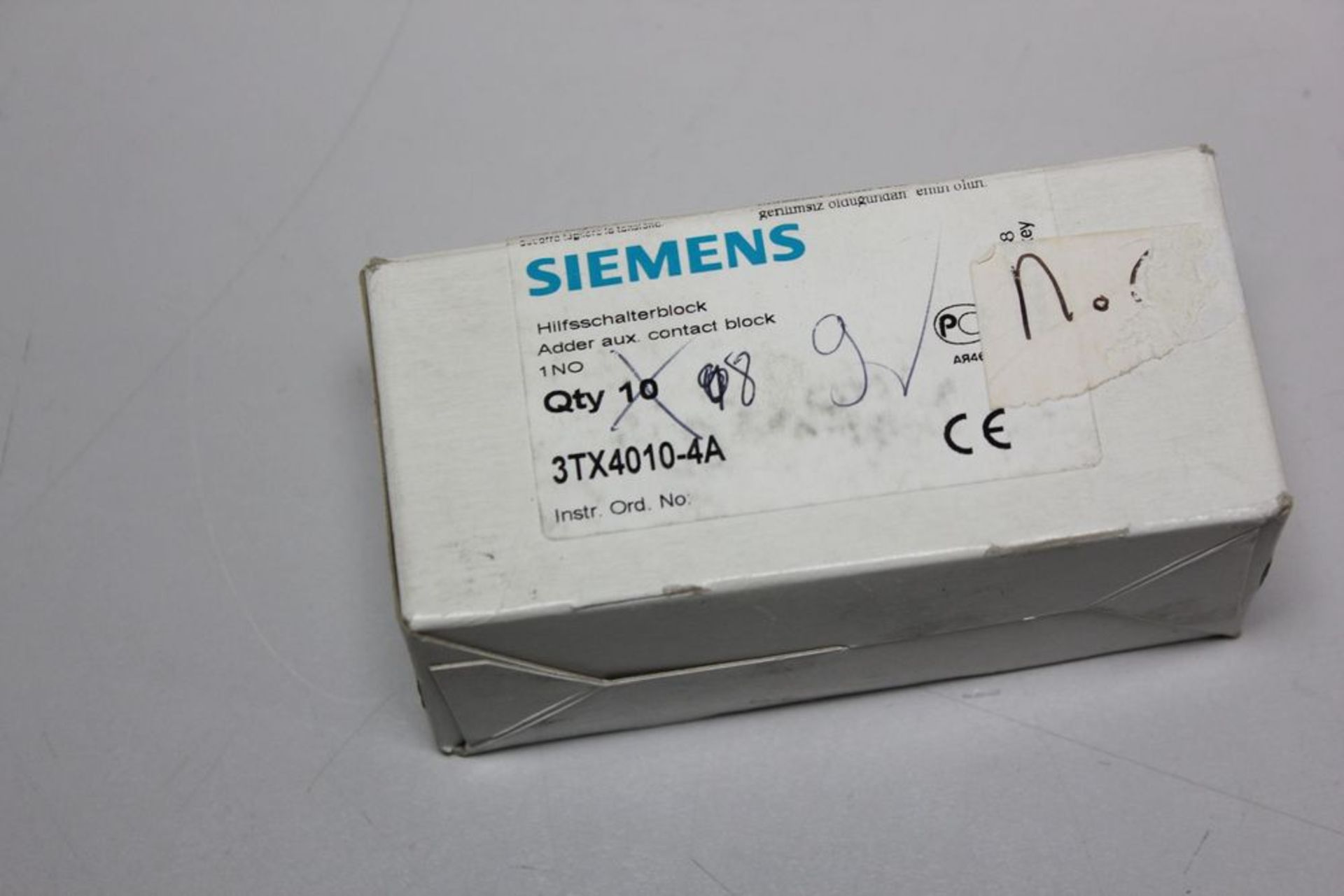 LOT OF NEW SIEMENS AUXILIARY CONTACT BLOCKS - Image 2 of 4