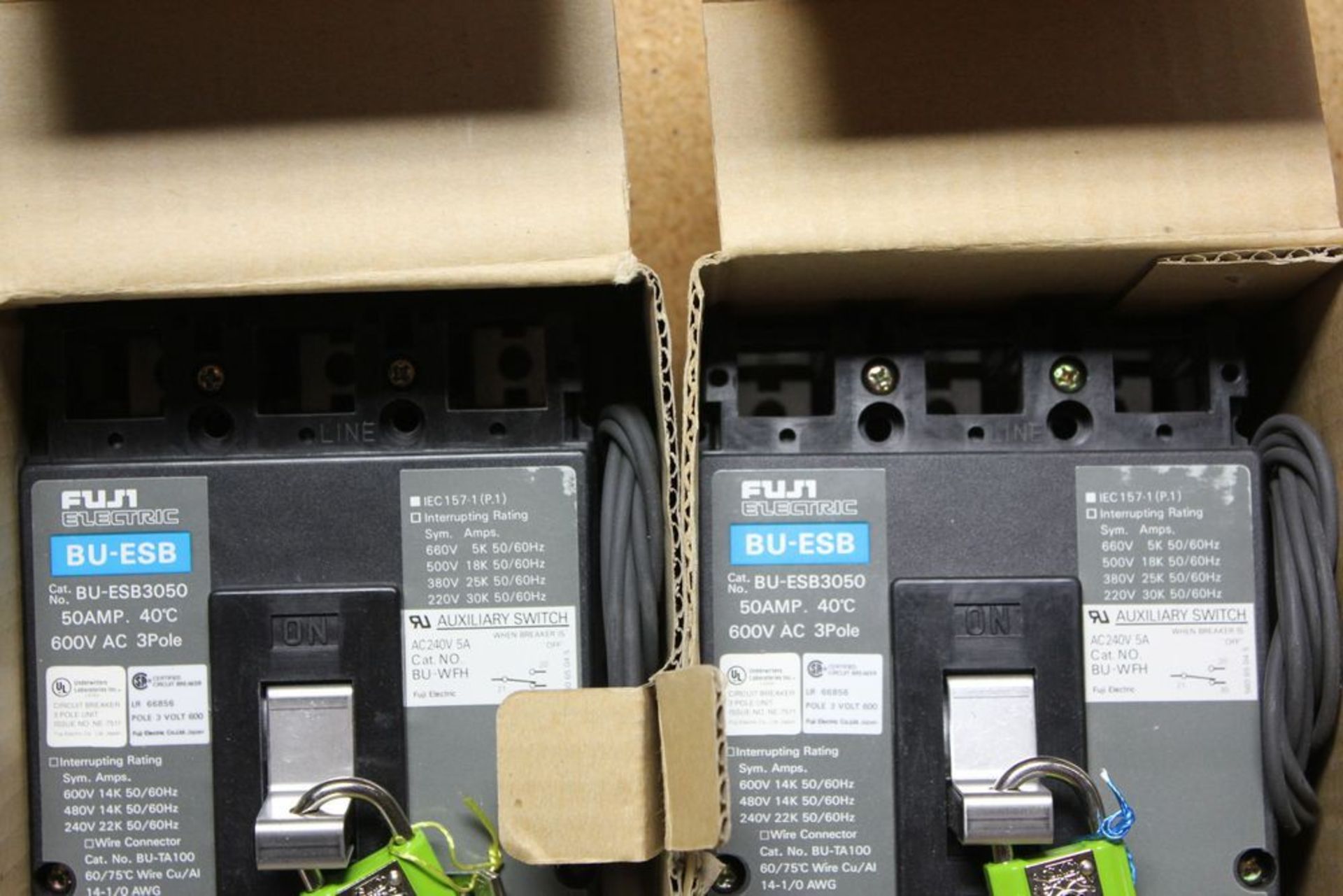 LOT OF NEW FUJI 50A 3 POLE INDUSTRIAL CIRCUIT BREAKER - Image 5 of 6