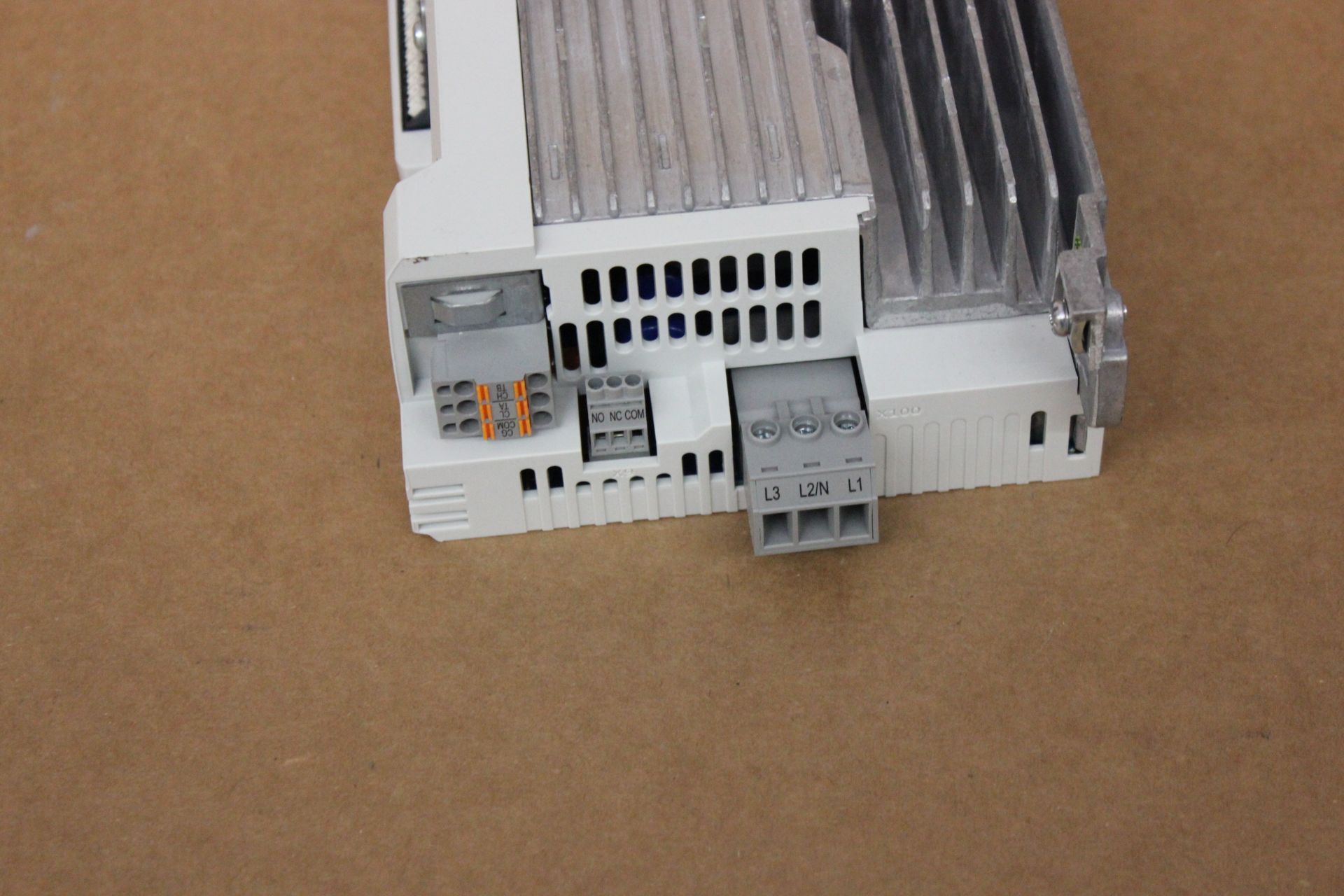 UNUSED LENZE i510 FREQUENCY INVERTER - Image 3 of 5