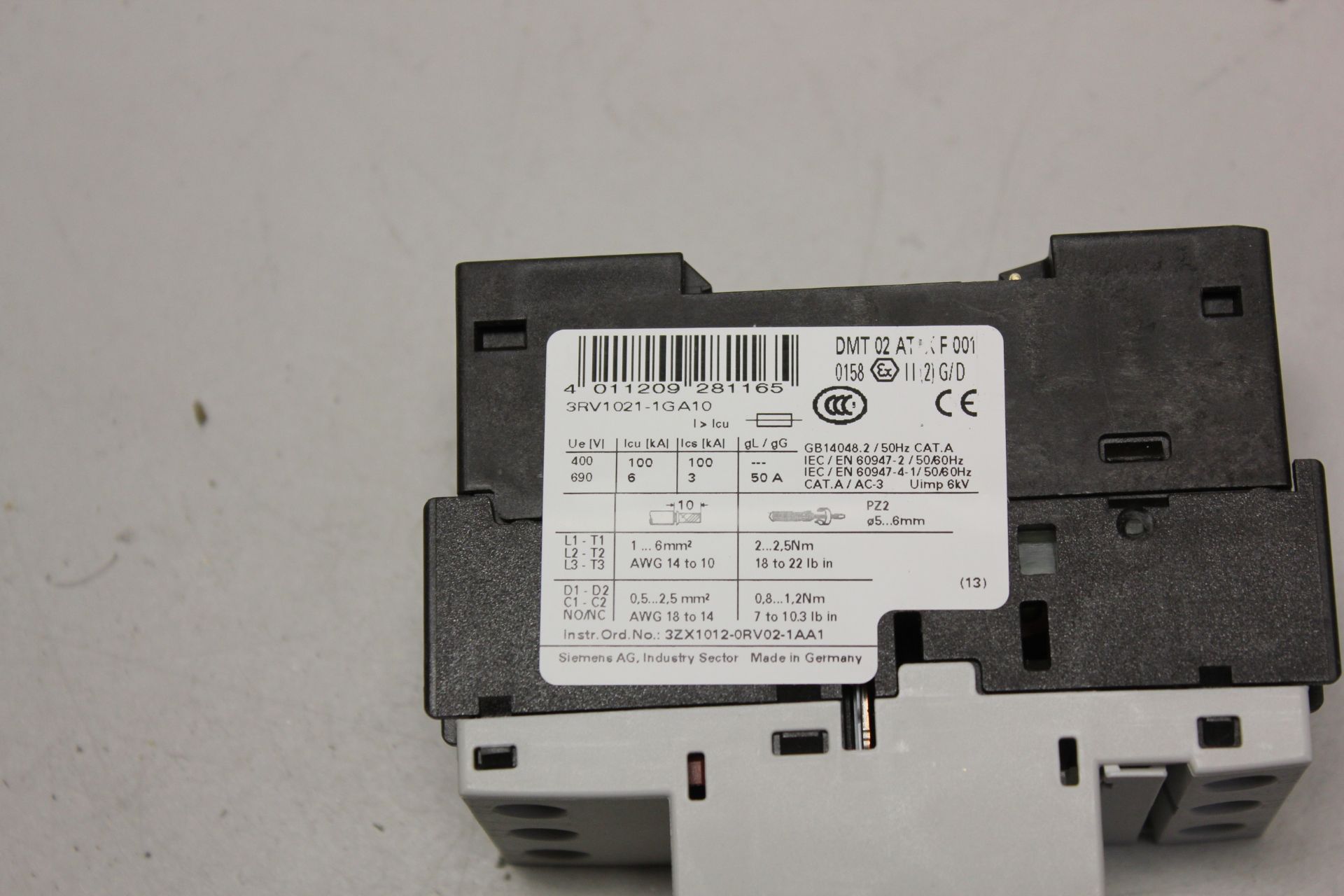 NEW SIEMENS CIRCUIT BREAKER - Image 4 of 4