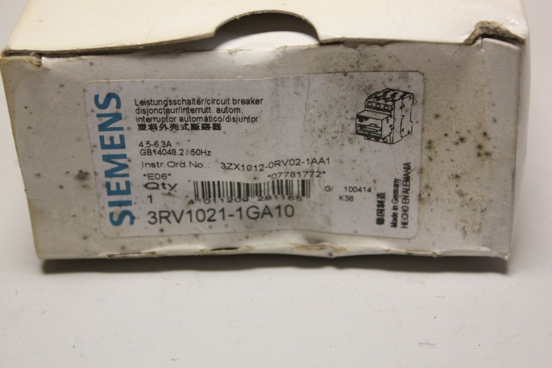 NEW SIEMENS CIRCUIT BREAKER - Image 2 of 4