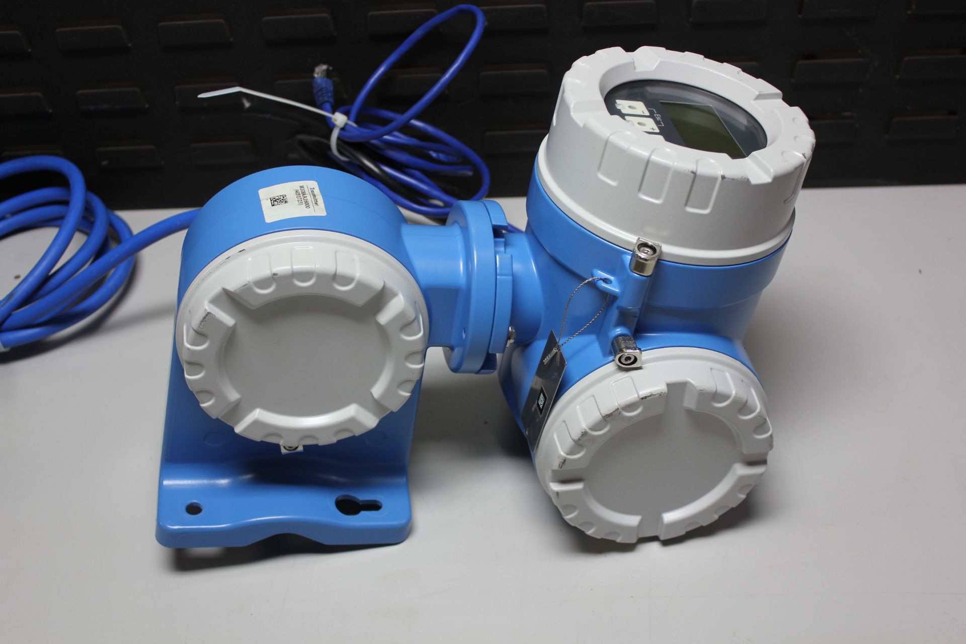 ENDRESS HAUSER PROMASS 83 CORIOLIS FLOWMETER TRANSMITTER - Image 2 of 9