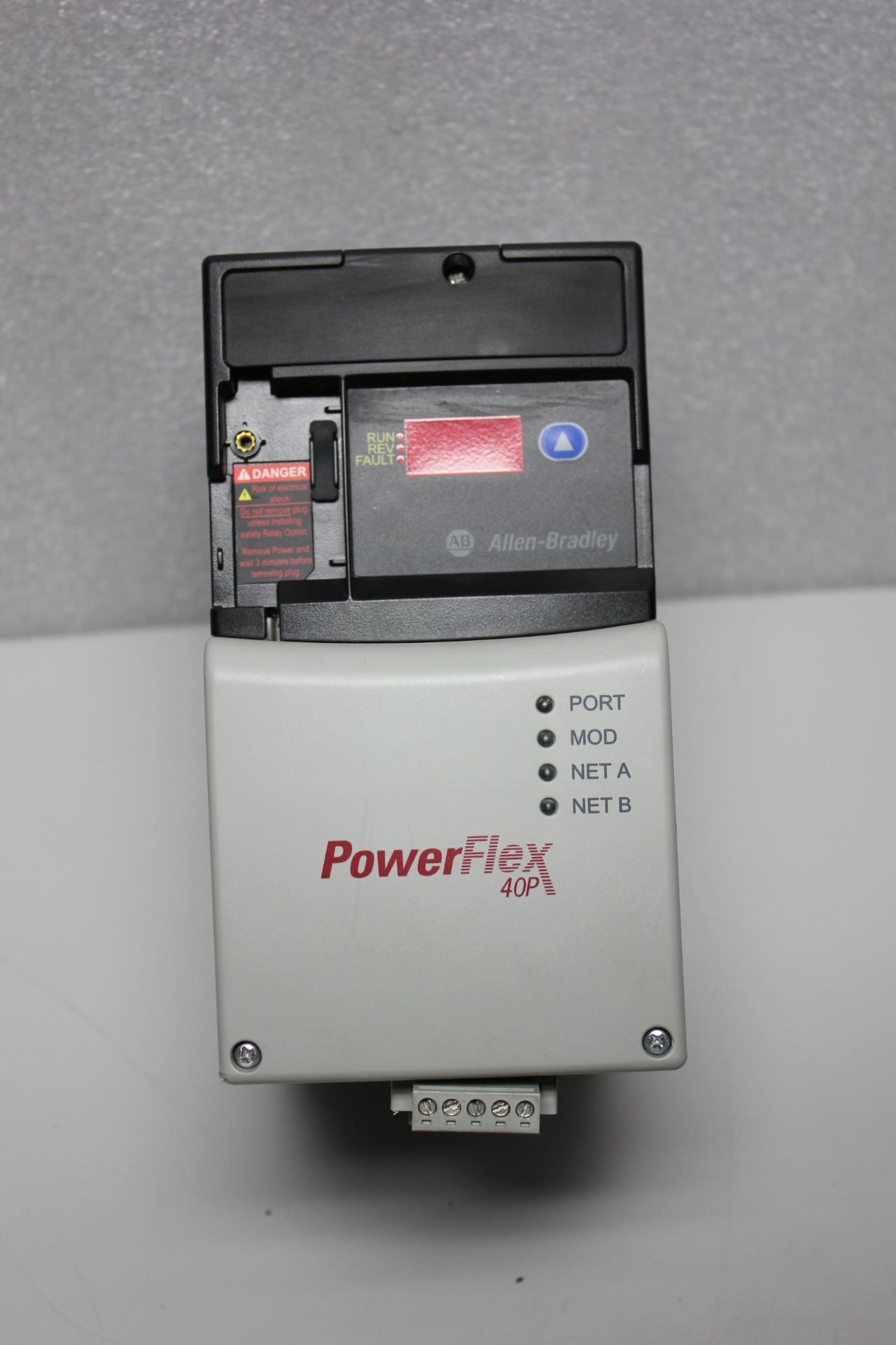 ALLEN BRADLEY POWERFLEX 40P 2HP DRIVE - Image 2 of 6