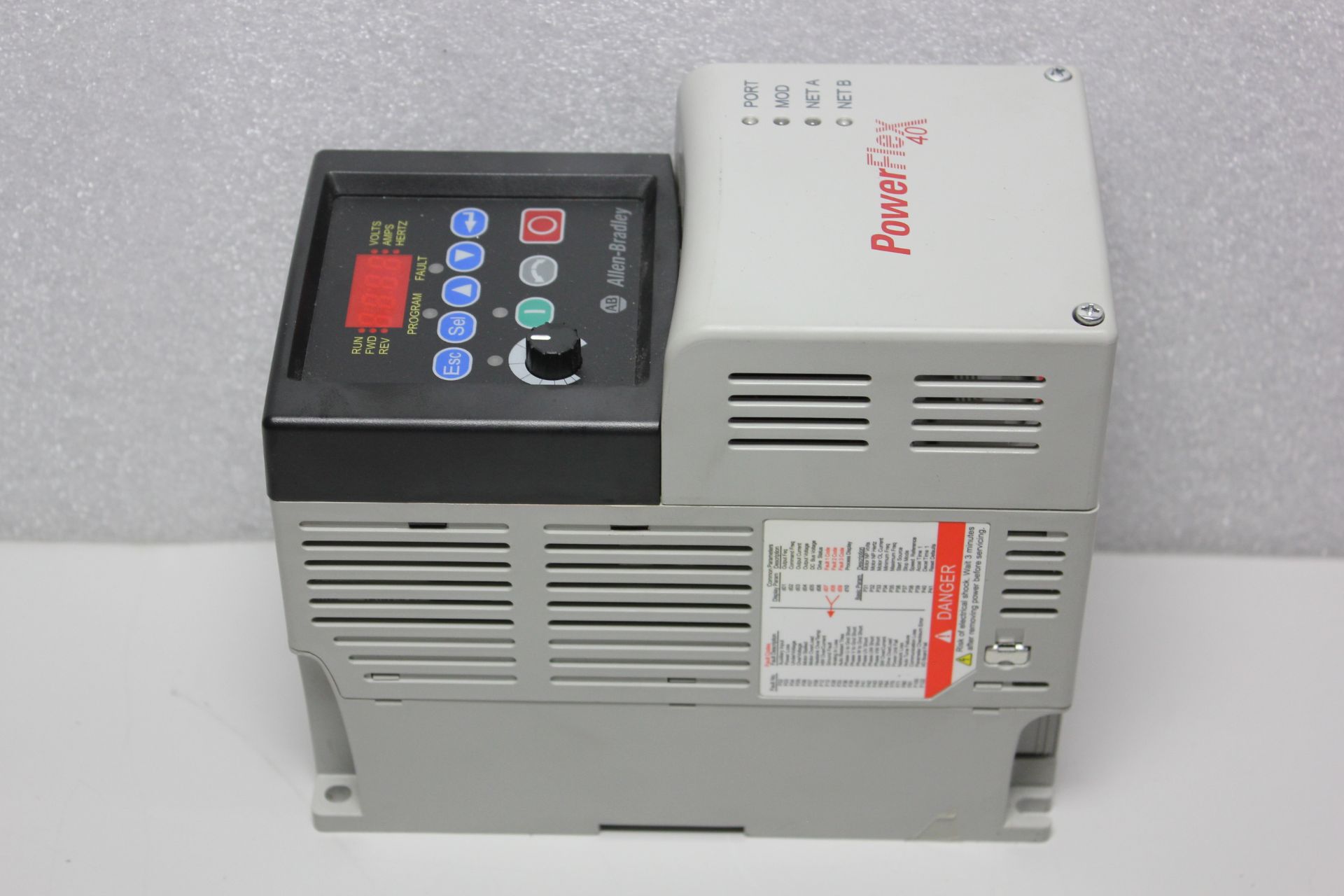 ALLEN BRADLEY POWERFLEX 40 2HP DRIVE