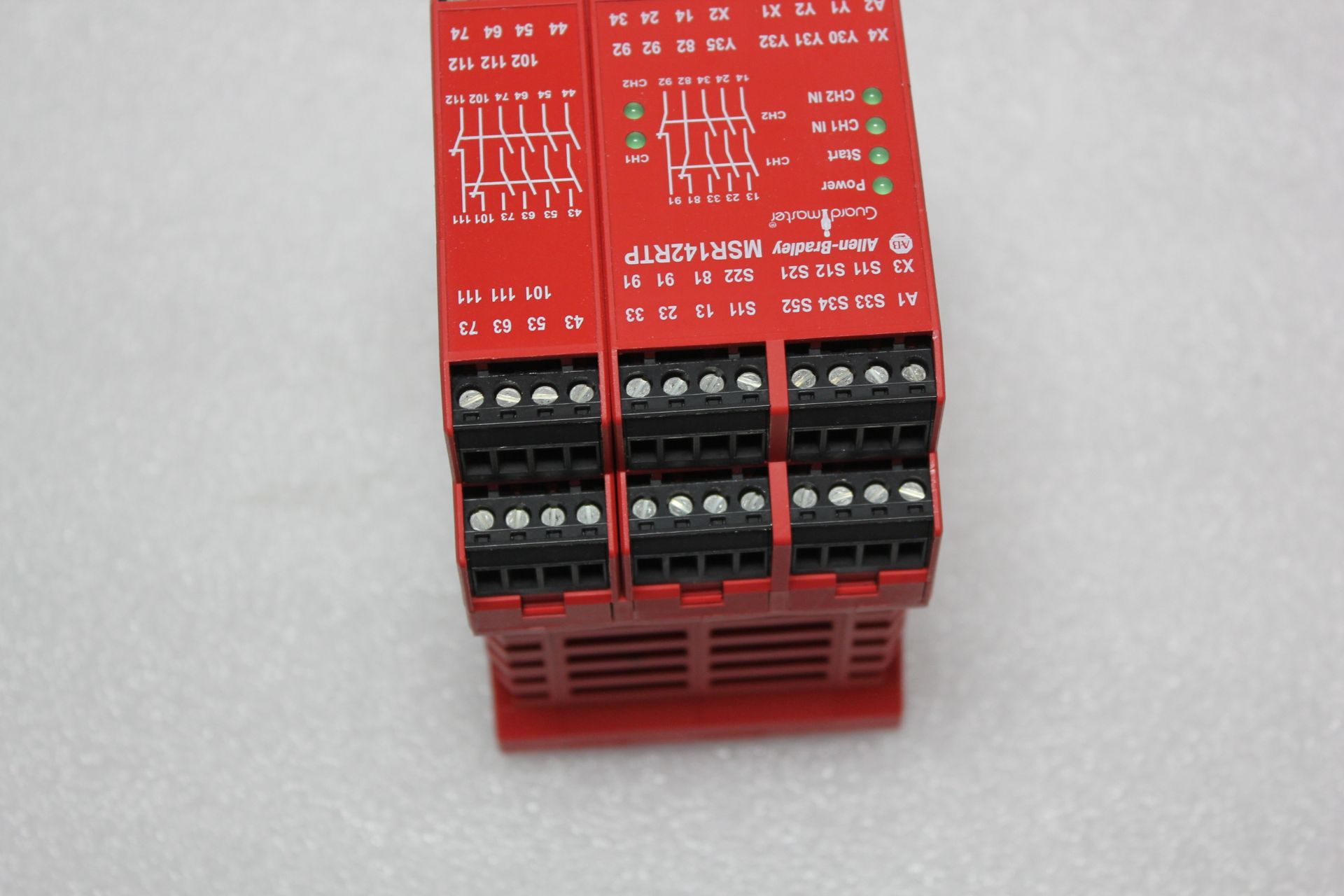 ALLEN BRADLEY SAFETY RELAY - Image 3 of 4