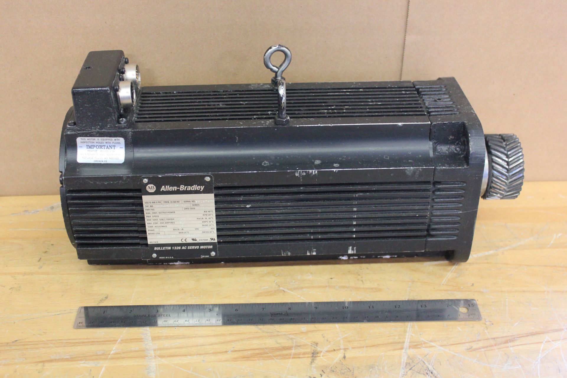 ALLEN BRADLEY SERVO MOTOR