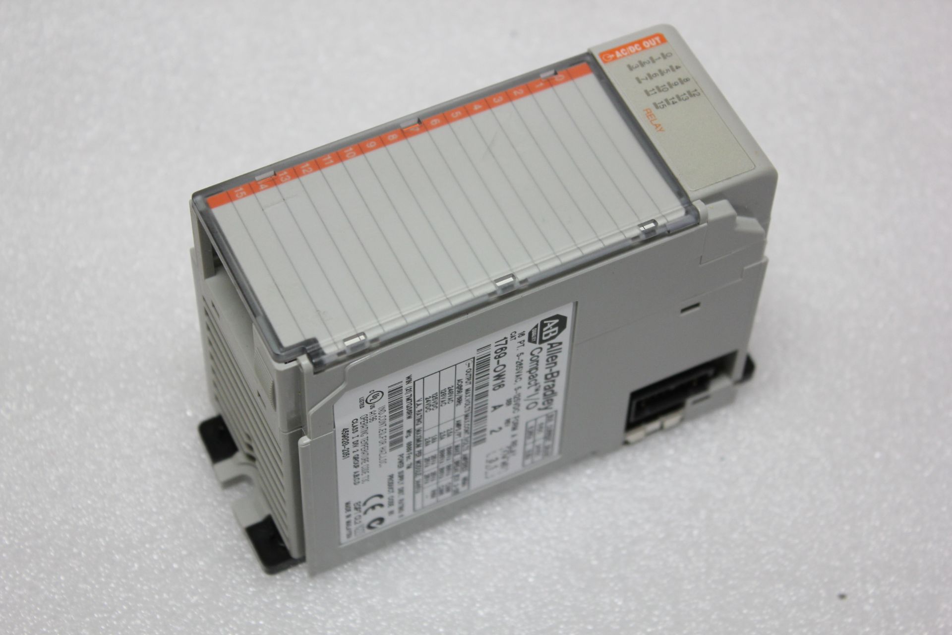 ALLEN BRADLEY COMPACTLOGIX PLC MODULE