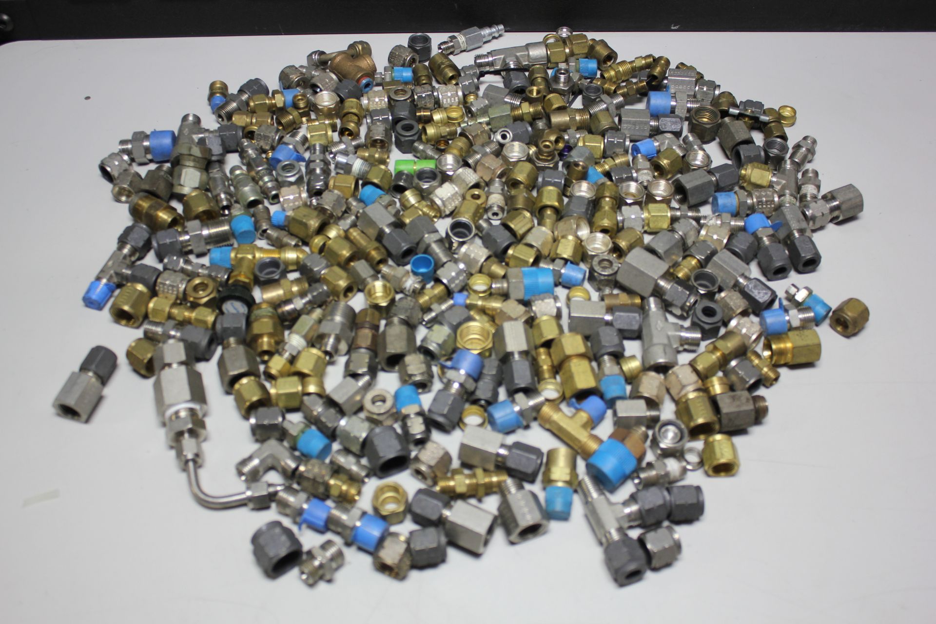 LOT OF COMPRESSION FITTINGS - SWAGELOK, CAJON, ETC