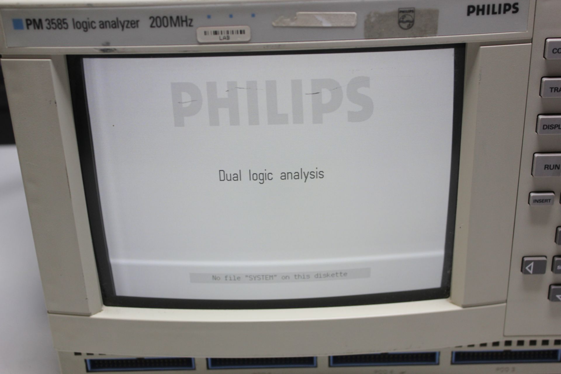 PHILIPS PM3585 LOGIC ANALYER - Image 2 of 7