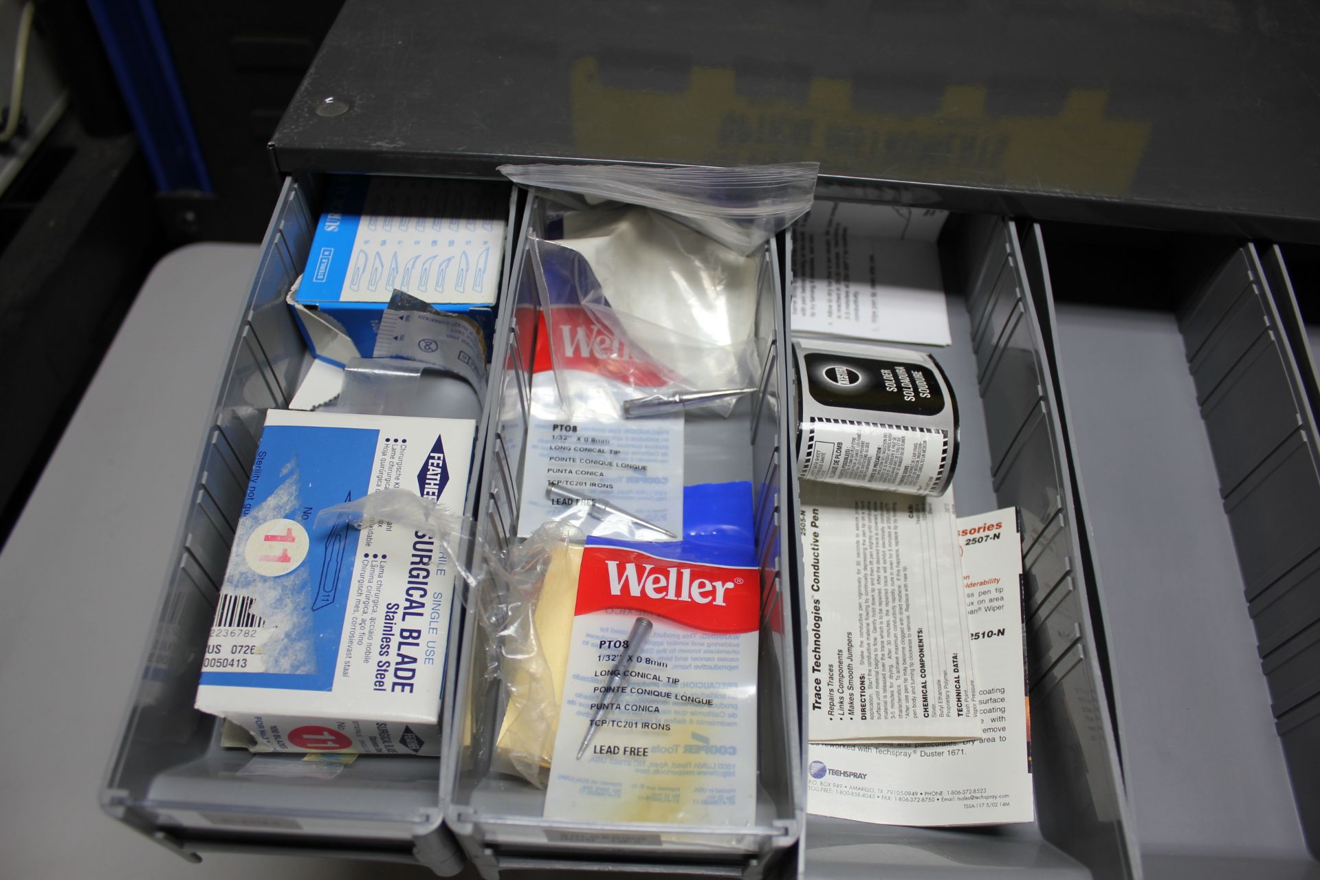 PARTS CABINET WITH CONTENTS - Image 5 of 13