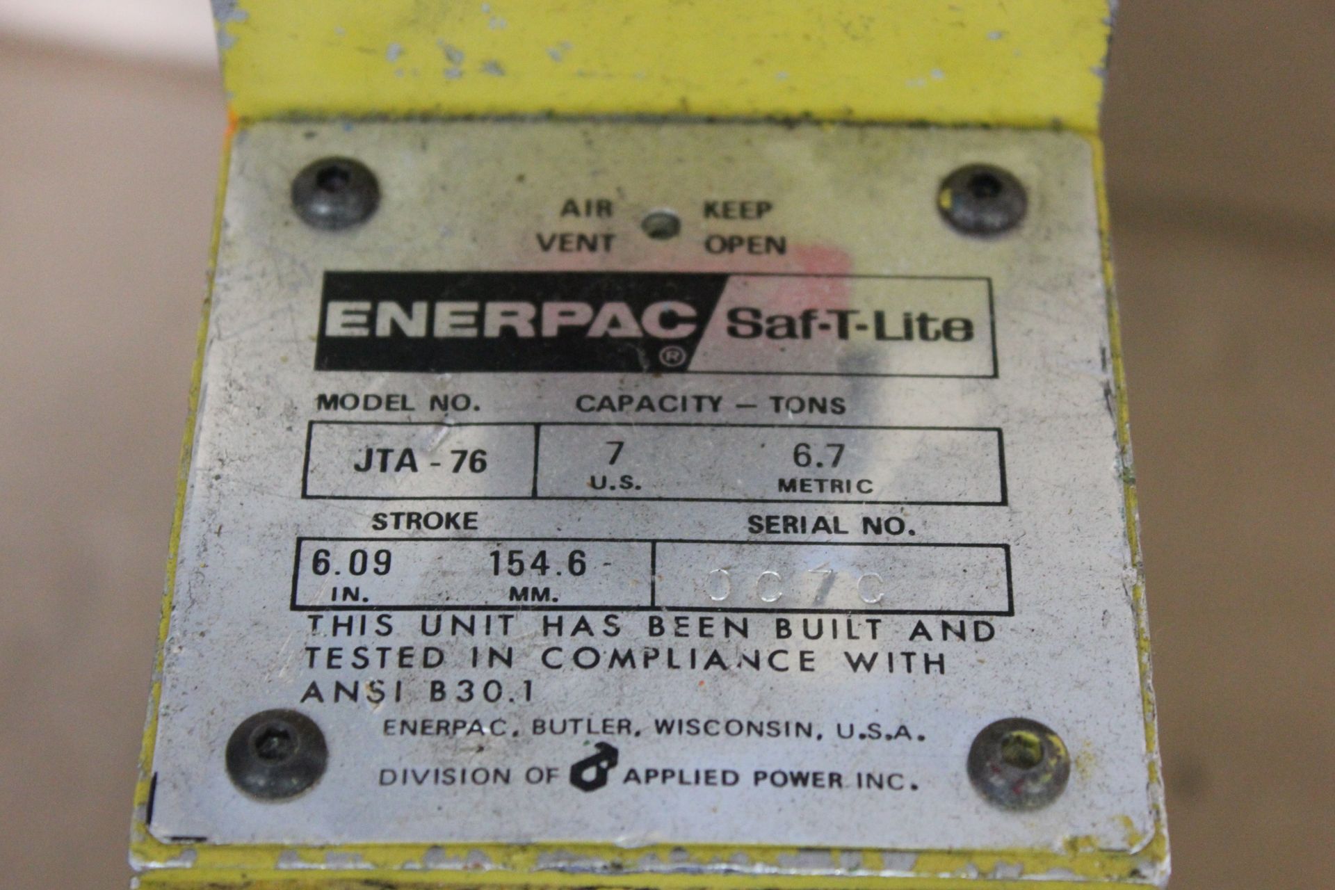 ENERPAC SAF-T-LITE HYDRAULIC JACK - Image 2 of 3