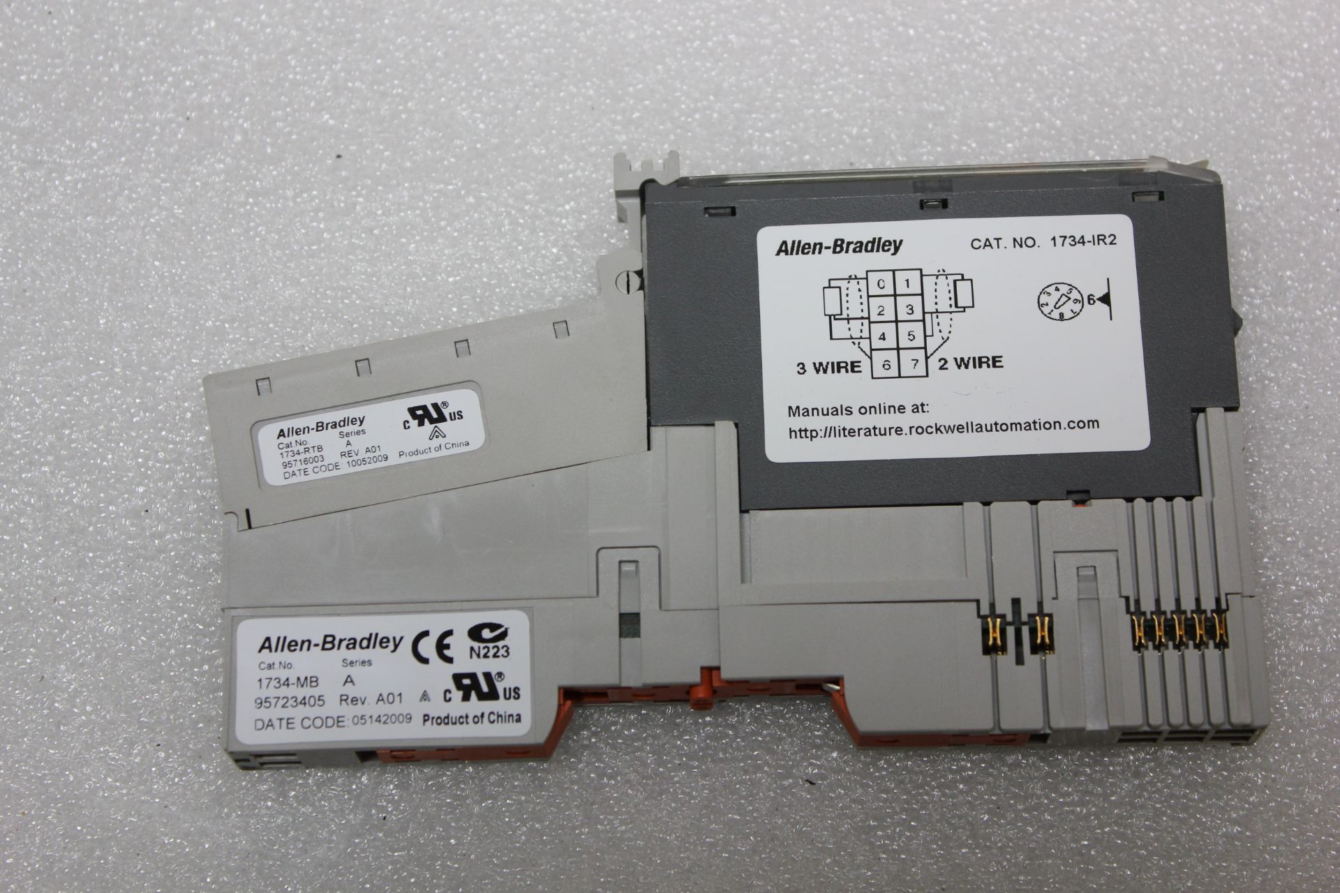 ALLEN BRADLEY RTD POINT I/O MODULE WITH CARRIER - Image 4 of 4