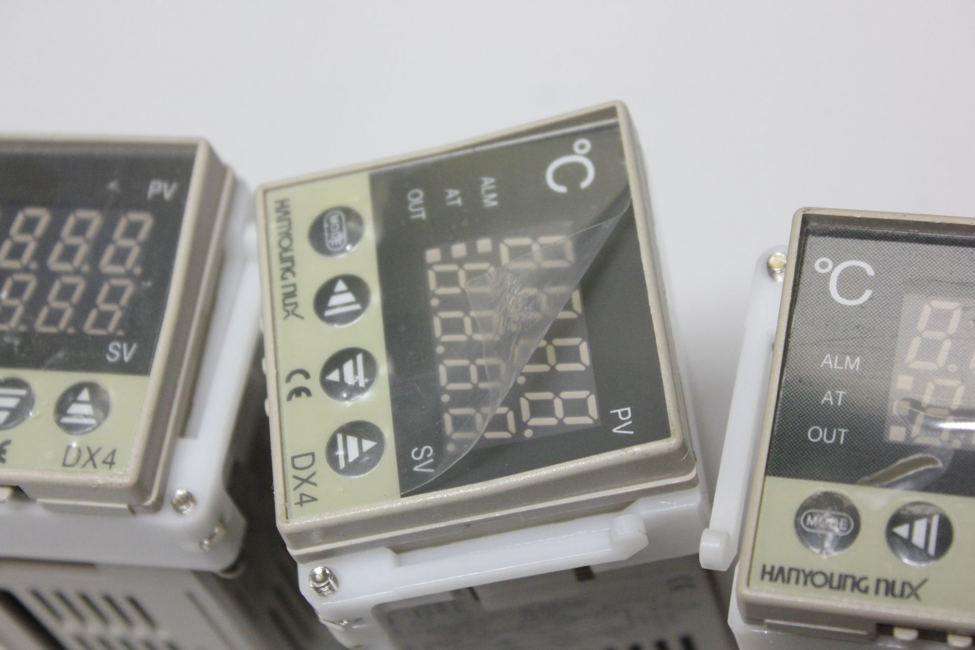 LOT OF HANYOUNG TEMPERATURE CONTROLLERS - Image 4 of 8