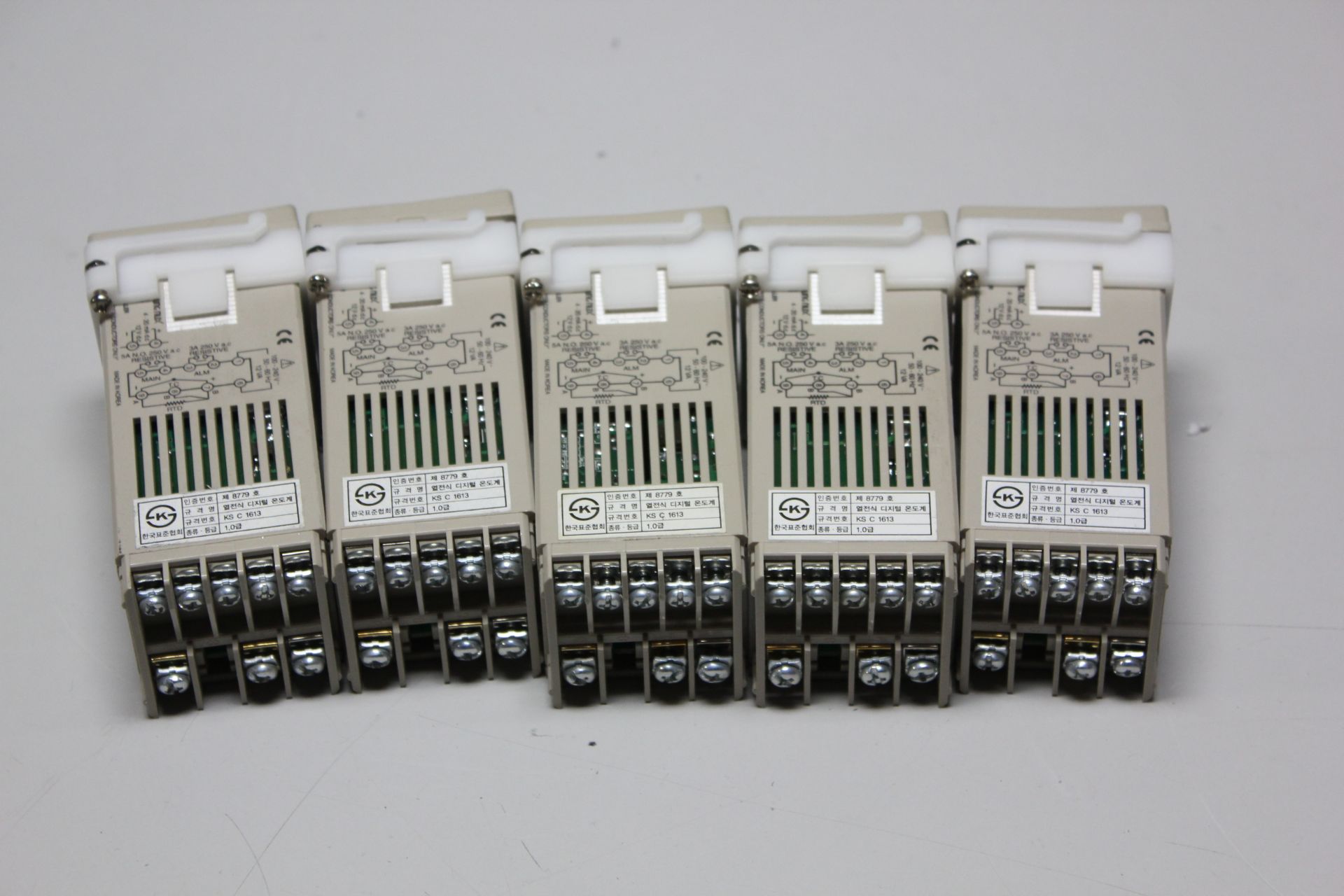 LOT OF HANYOUNG TEMPERATURE CONTROLLERS - Image 6 of 8