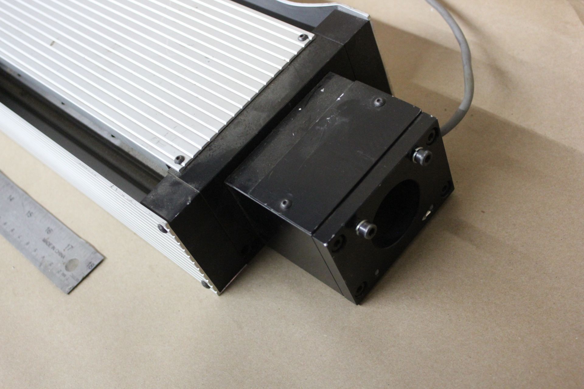 LINTECH LINEAR STAGE - Image 5 of 9