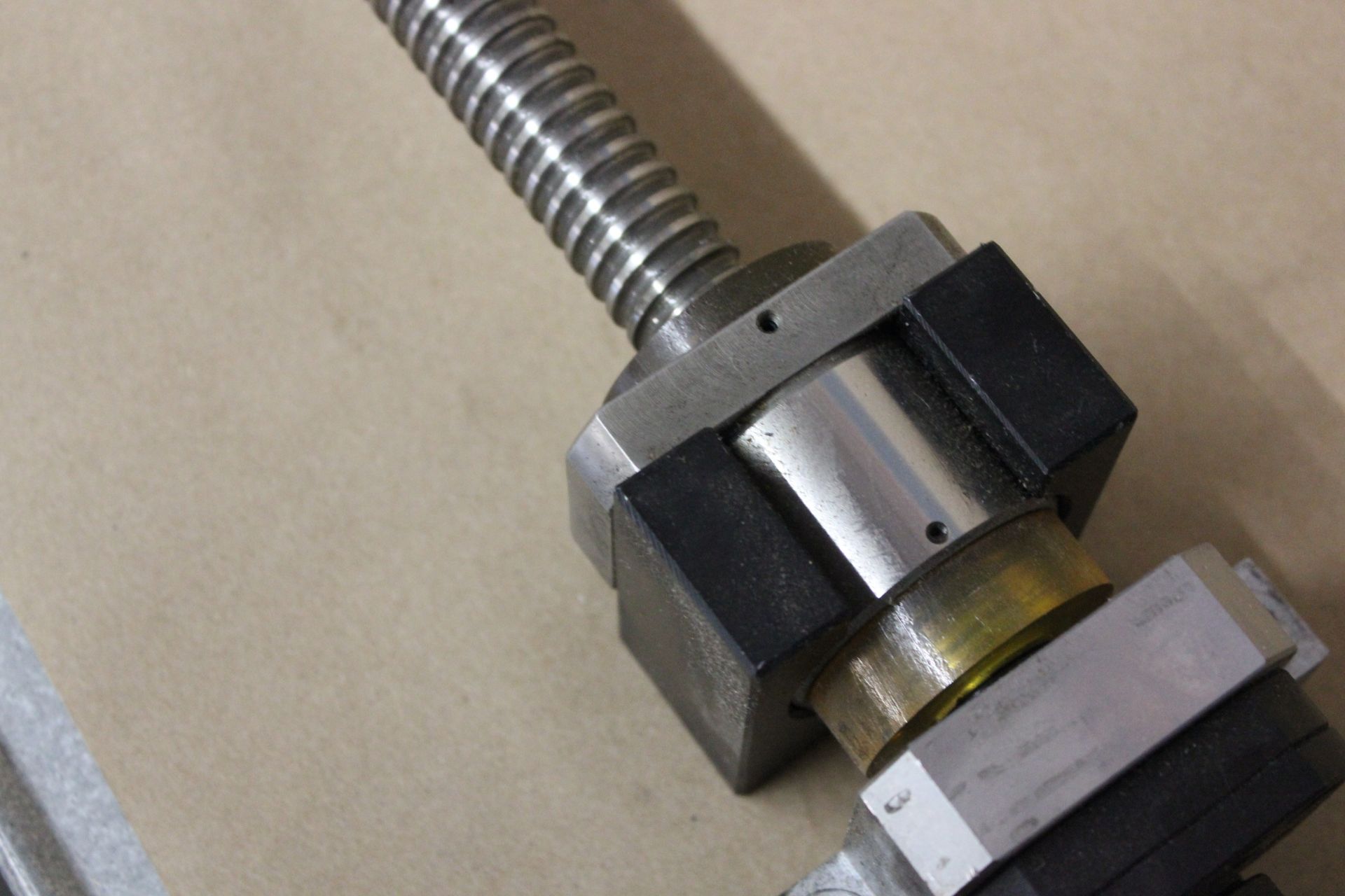 HAN SAN ISSOKU BALL SCREW WITH NUT - Image 6 of 7