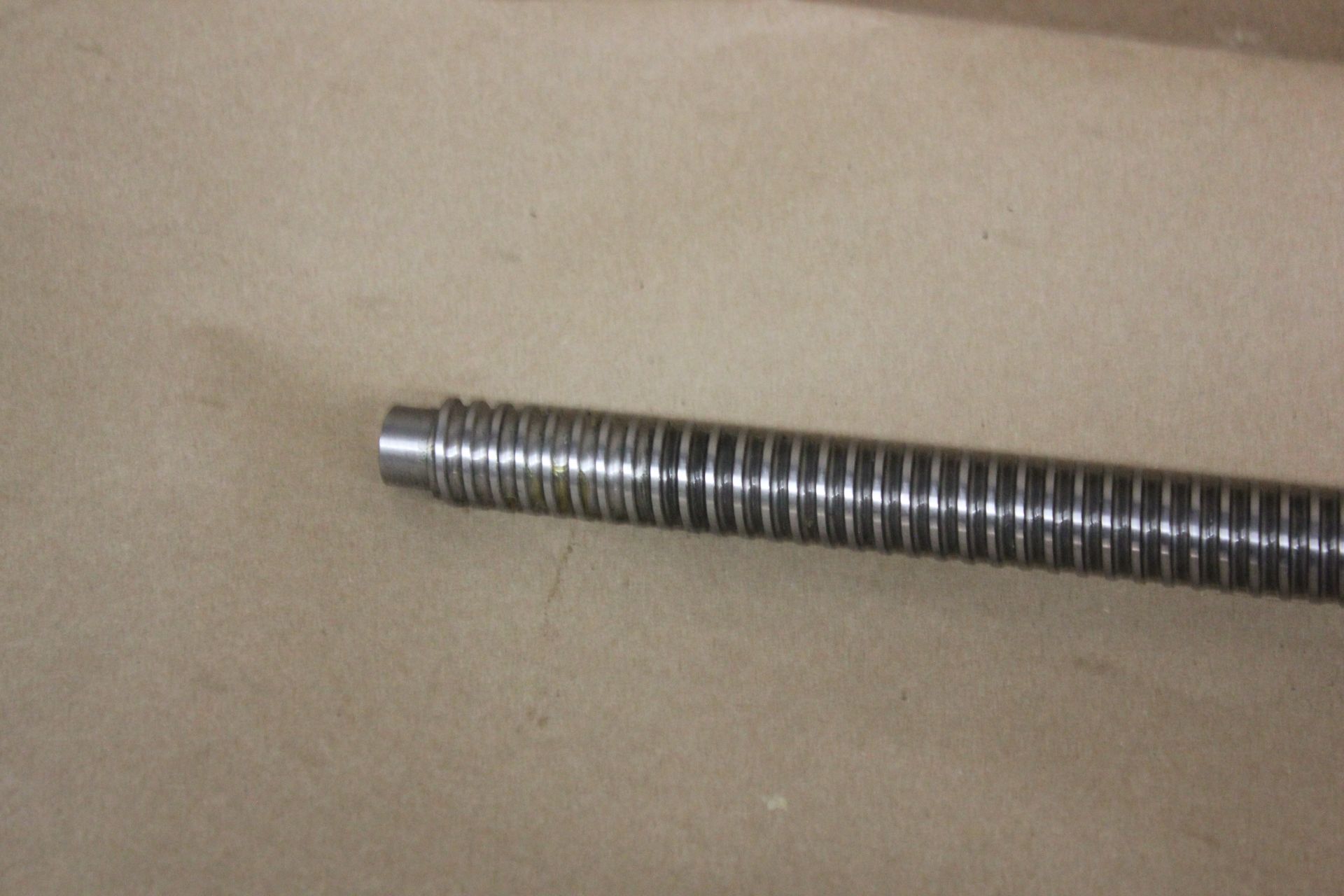 HAN SAN ISSOKU BALL SCREW WITH NUT - Image 2 of 8