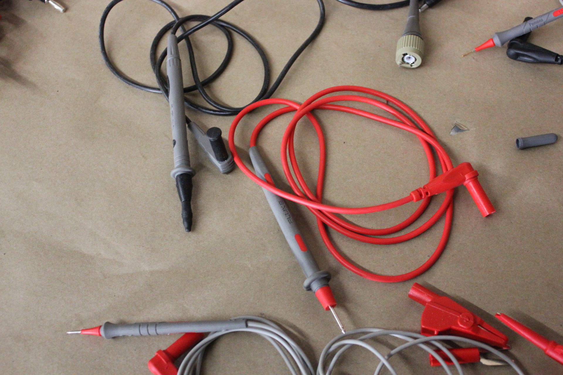 LOT OF TEST PROBES AND CABLES - Image 6 of 18