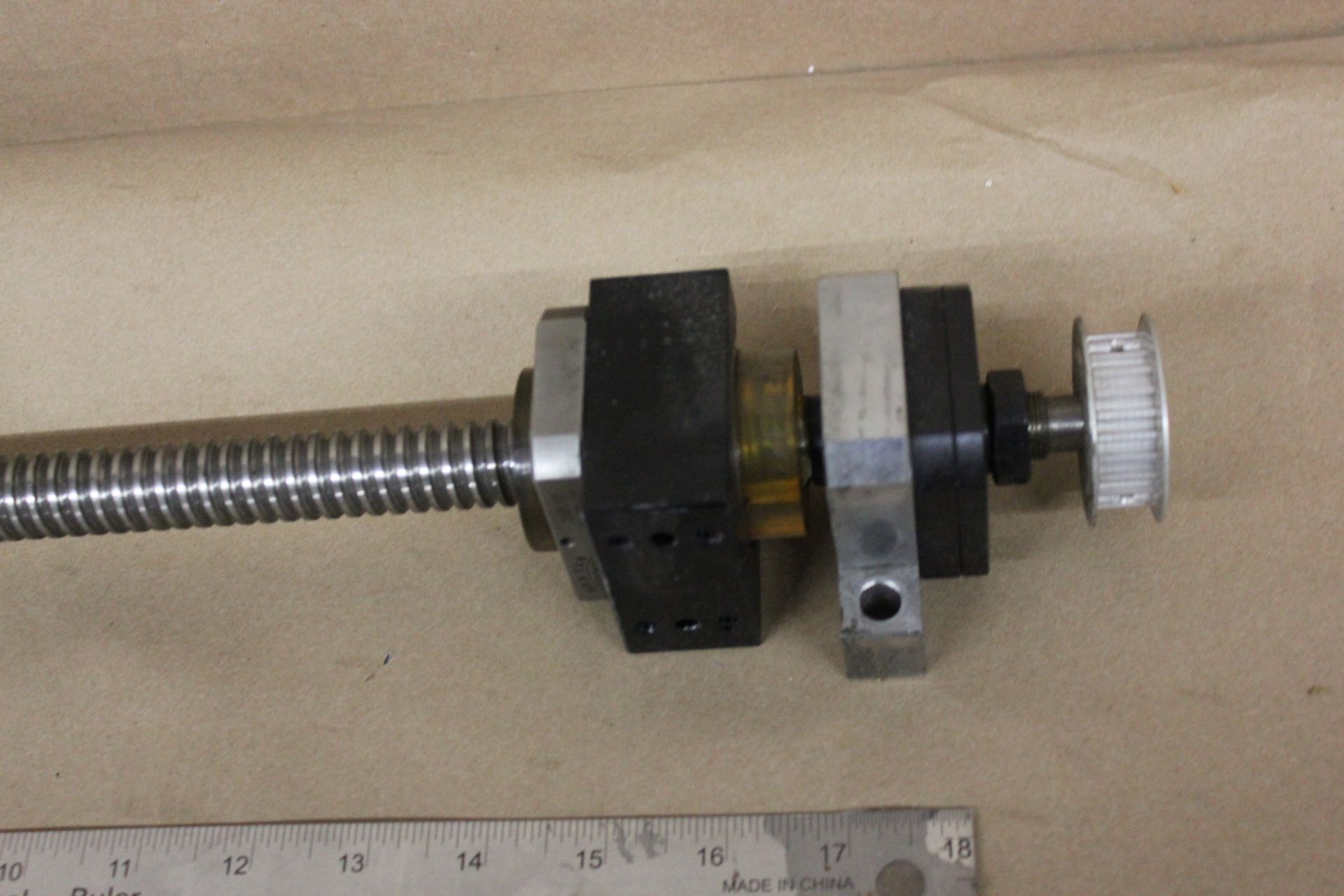 HAN SAN ISSOKU BALL SCREW WITH NUT - Image 4 of 7