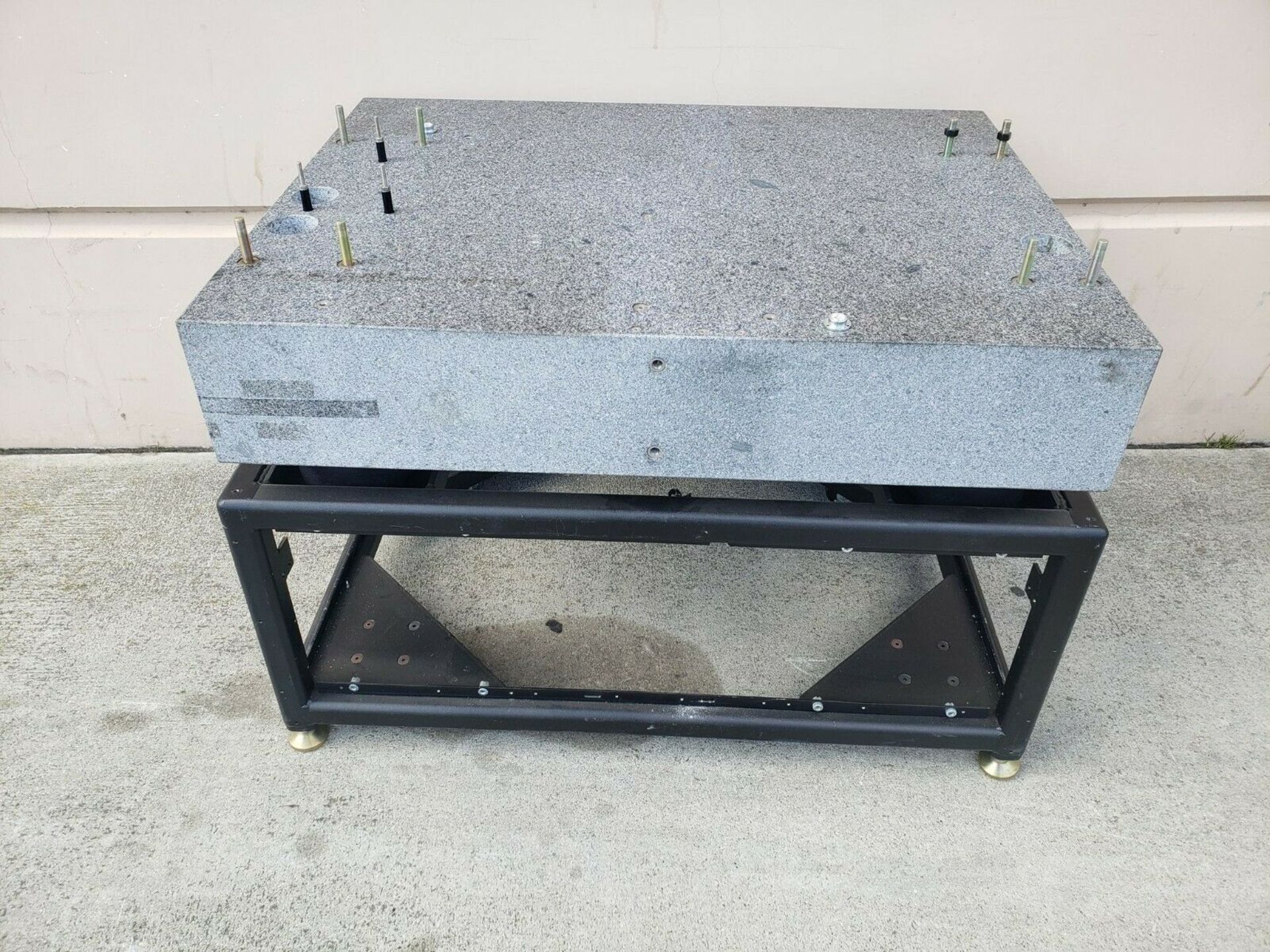 TRU-STONE GRANITE VIBRATION ISOLATION INSPECTION TABLE - Image 2 of 4