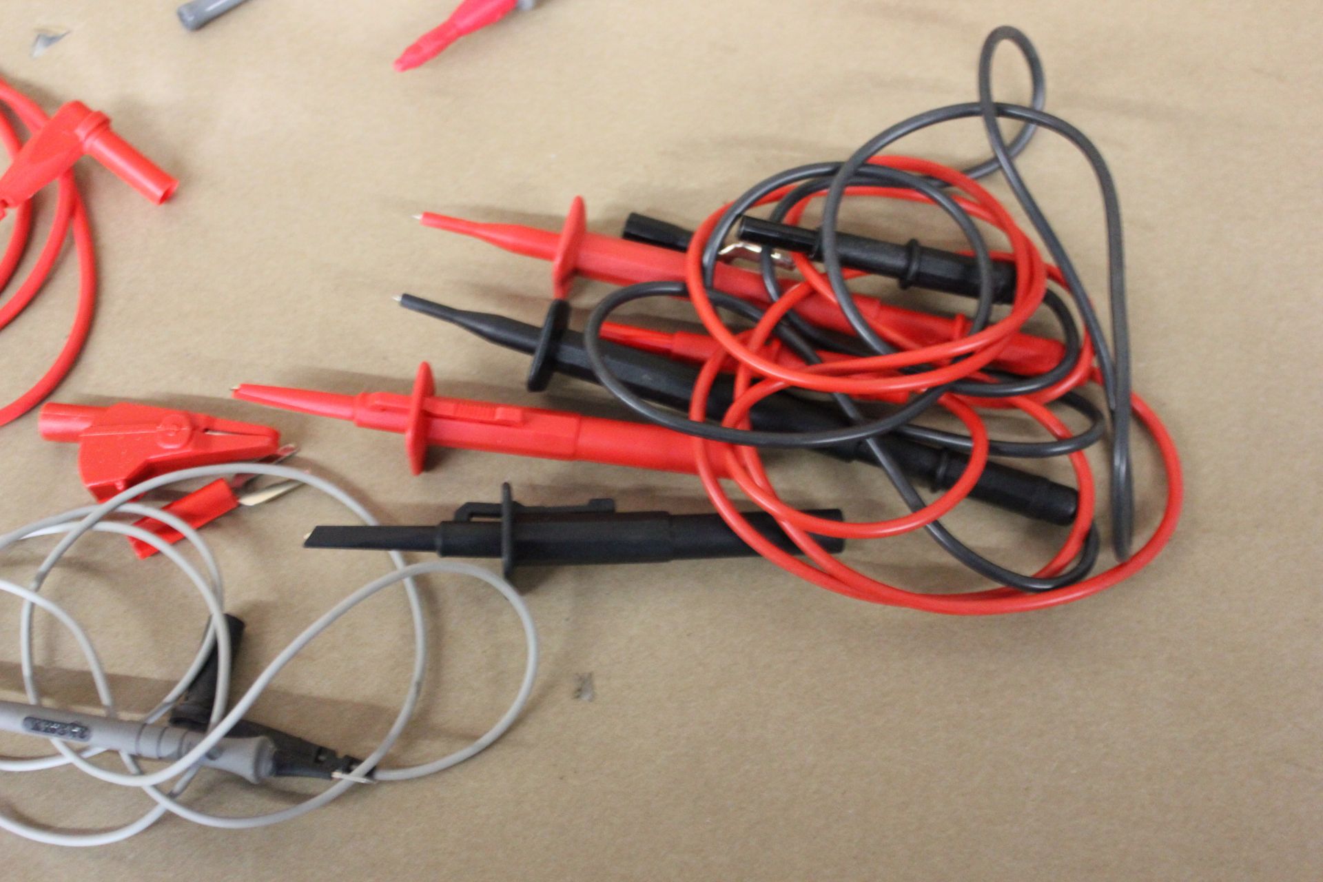 LOT OF TEST PROBES AND CABLES - Image 4 of 18