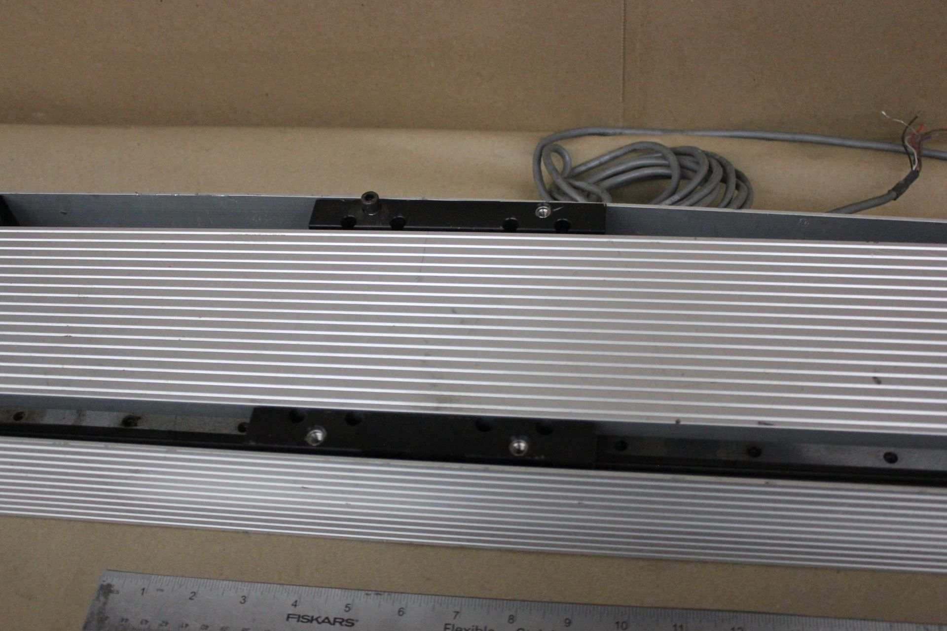 LINTECH LINEAR STAGE - Image 3 of 9