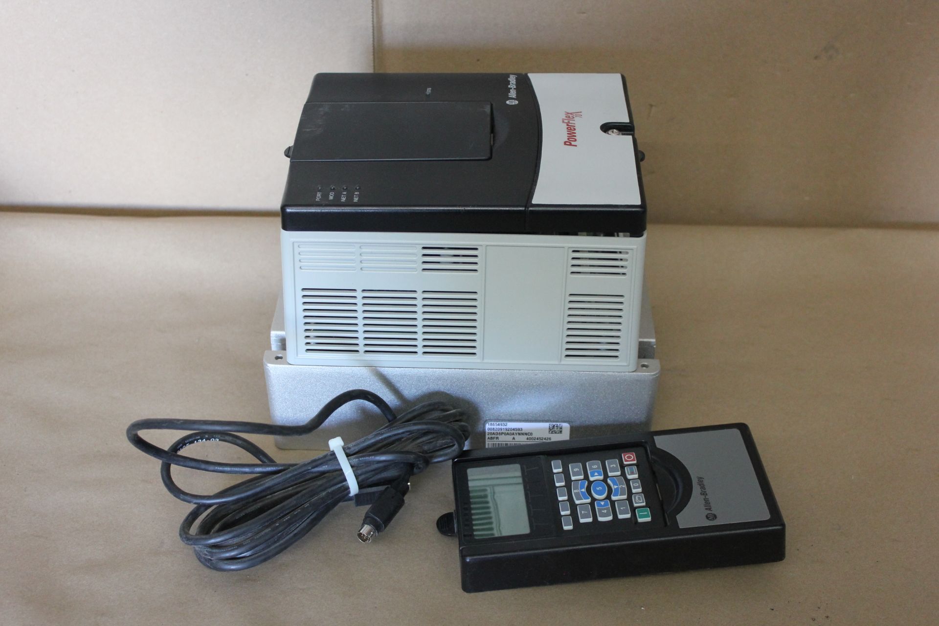 ALLEN BRADLEY POWERFLEX 70 5HP AC DRIVE