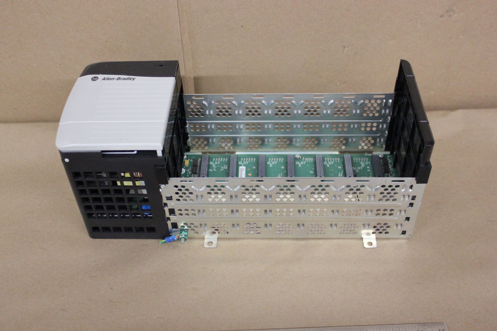 ALLEN BRADLEY CONTROLLOGIX PLC RACK & POWER SUPPLY