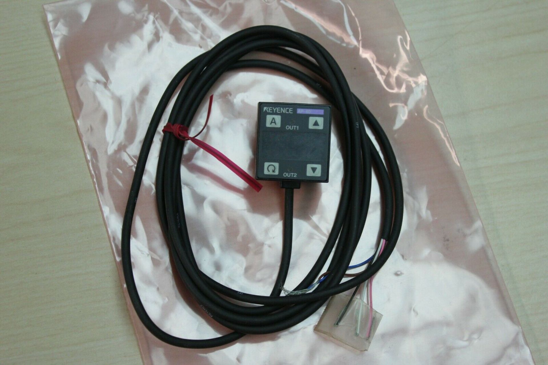 KEYENCE DIGITAL PRESSURE SENSOR