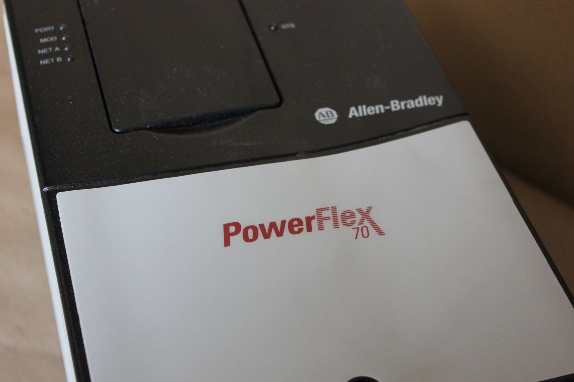 ALLEN BRADLEY POWERFLEX 70 7.5HP AC DRIVE - Image 6 of 10