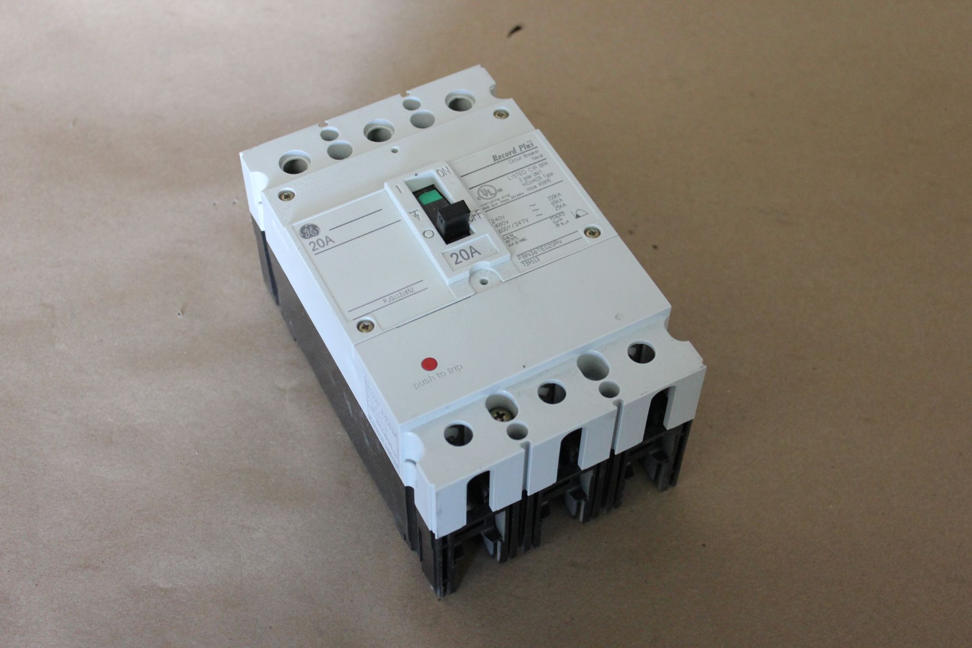 GE RECORD PLUS 20A 3POLE INDUSTRIAL CIRCUIT BREAKER